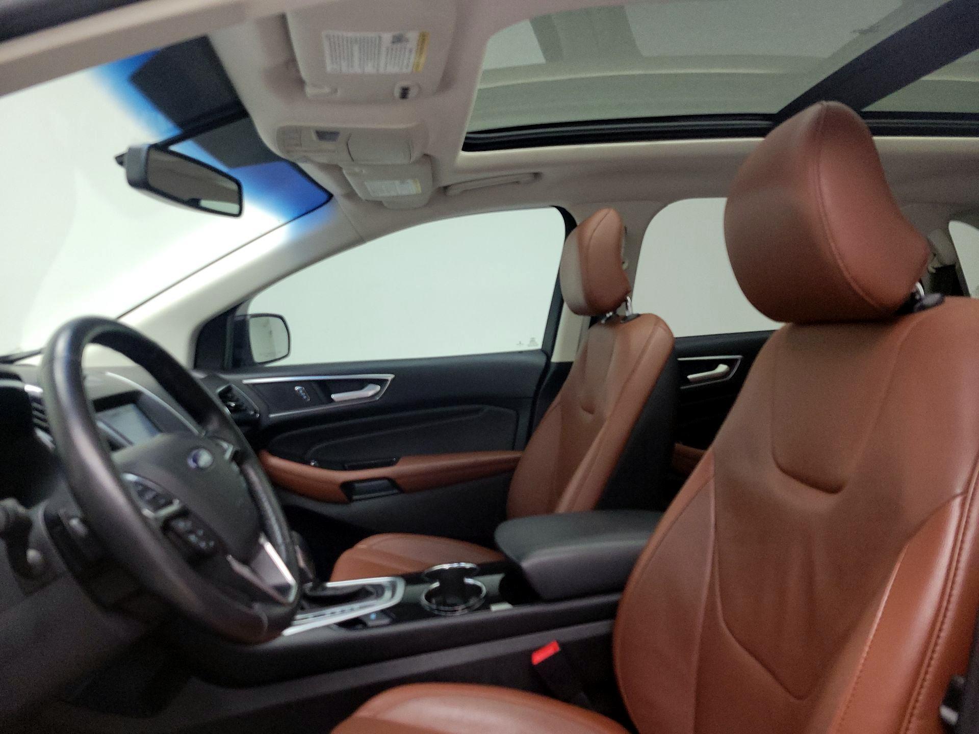 Thumbnail: 2015 Ford Edge - 20