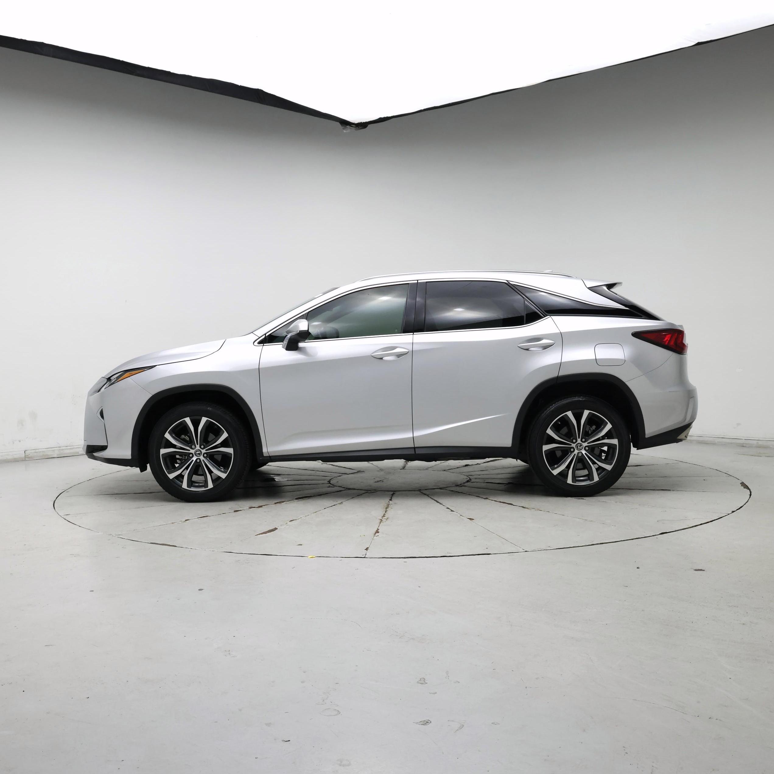 Thumbnail: 2019 Lexus RX - 3