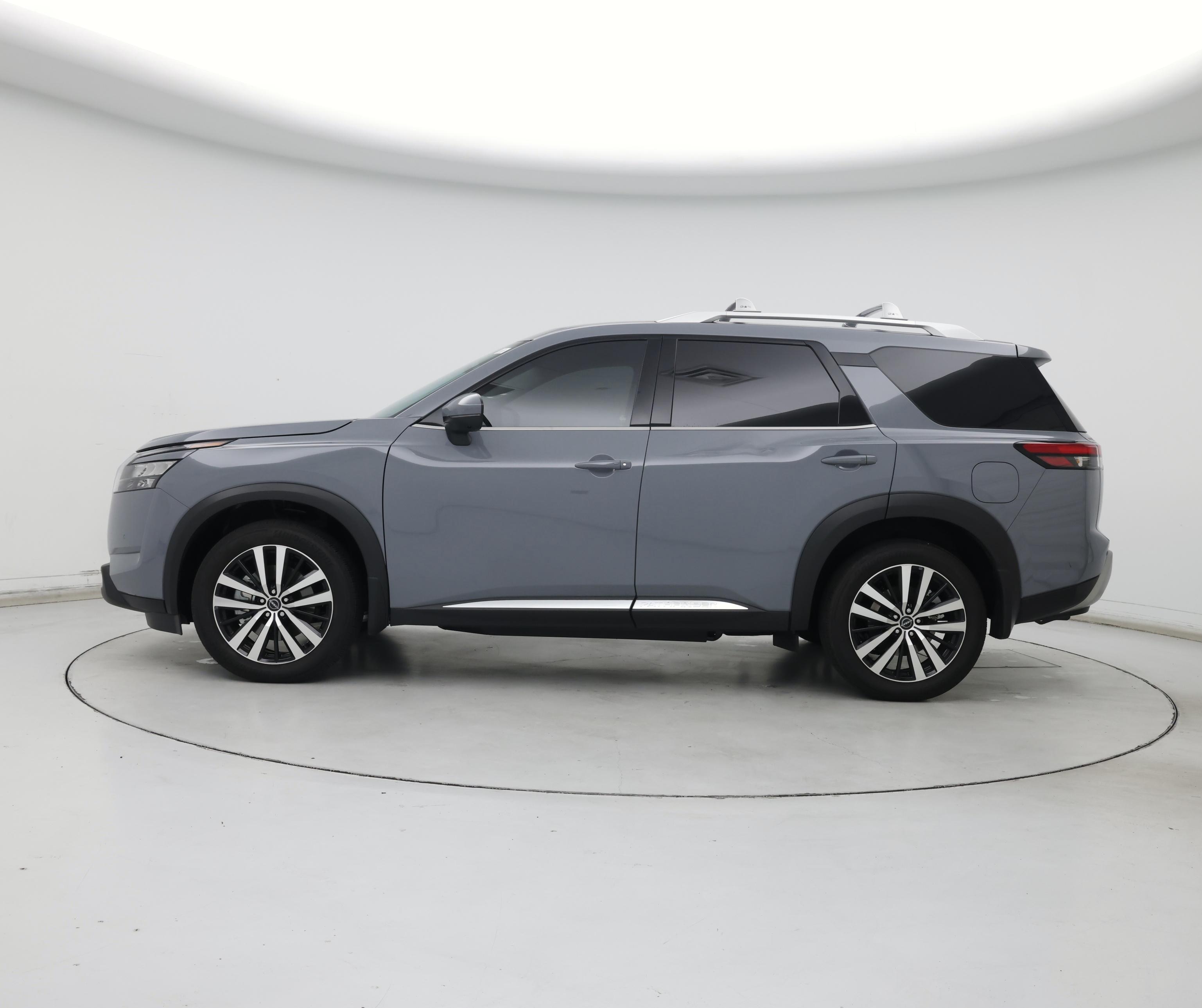 Thumbnail: 2025 Nissan Pathfinder - 3