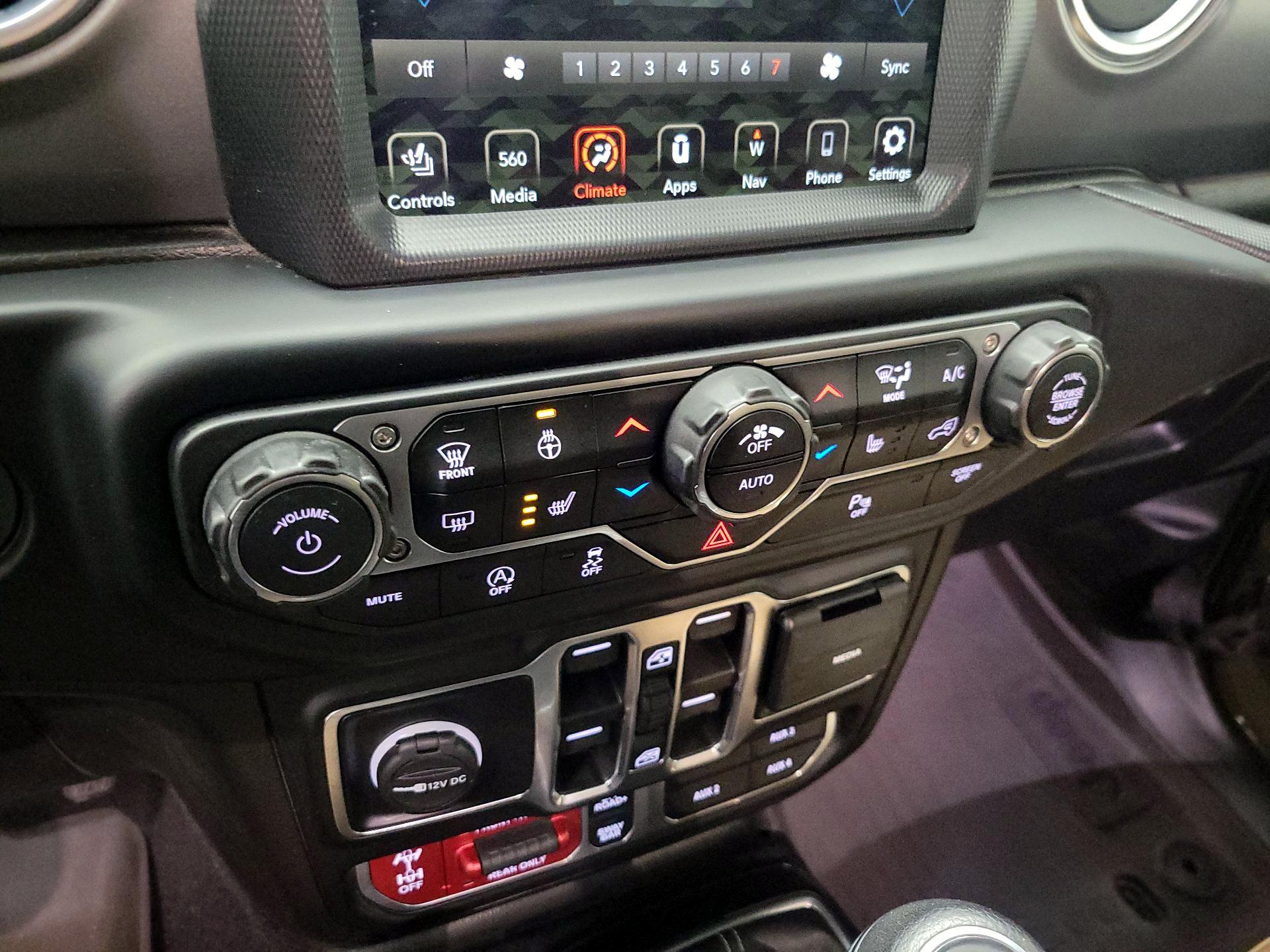 Thumbnail: 2023 Jeep Wrangler - 17