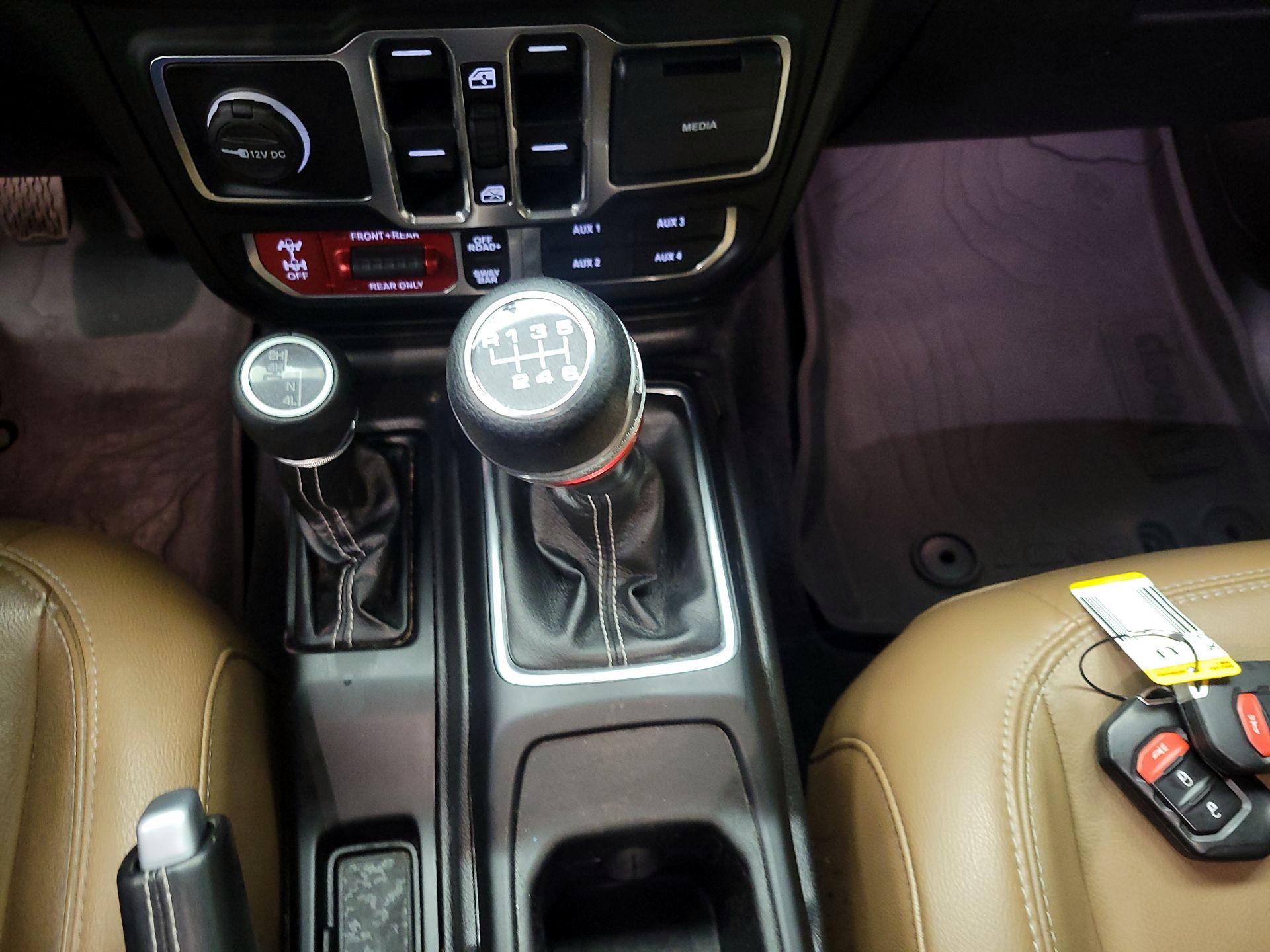 Thumbnail: 2023 Jeep Wrangler - 18