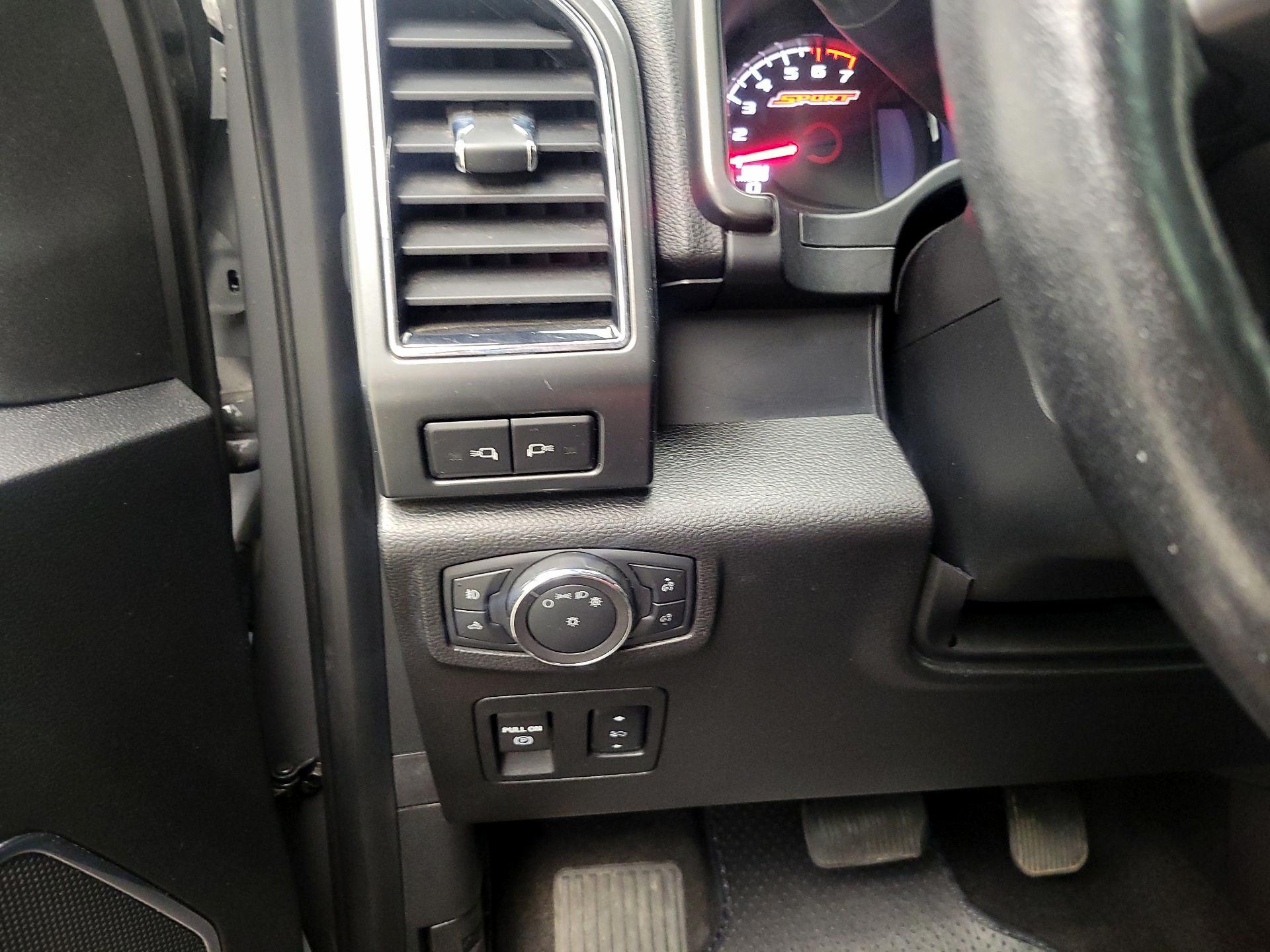 Thumbnail: 2018 Ford F-150 - 13