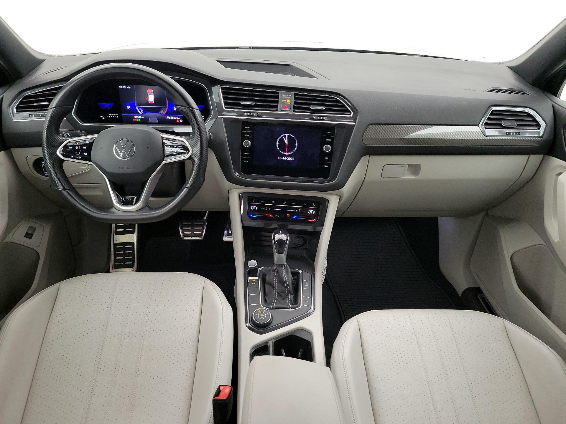 Thumbnail: 2022 Volkswagen Tiguan - 9