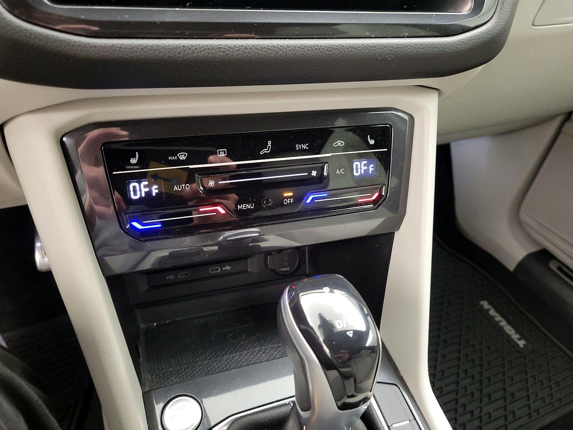 Thumbnail: 2022 Volkswagen Tiguan - 14