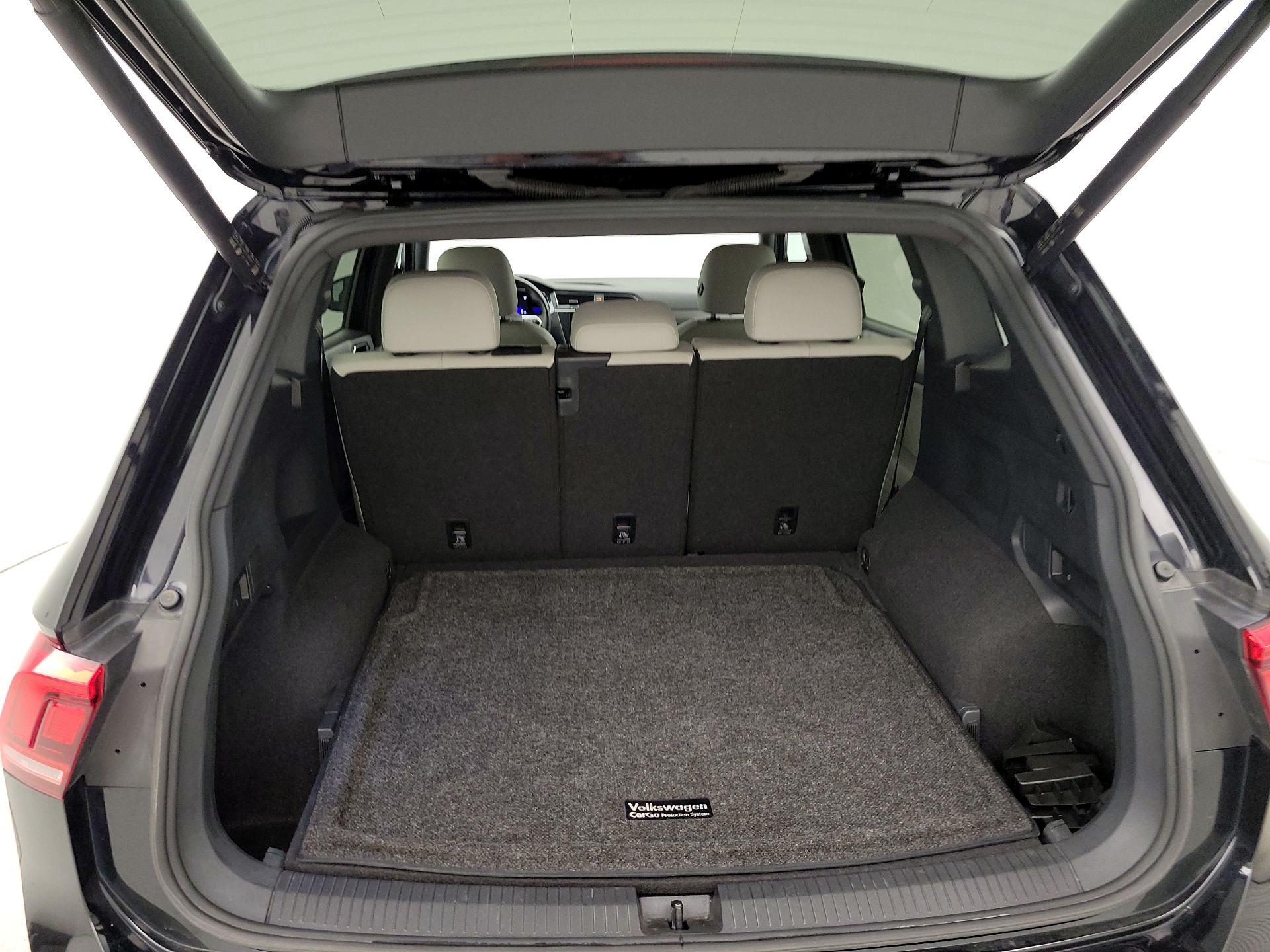 Thumbnail: 2022 Volkswagen Tiguan - 16