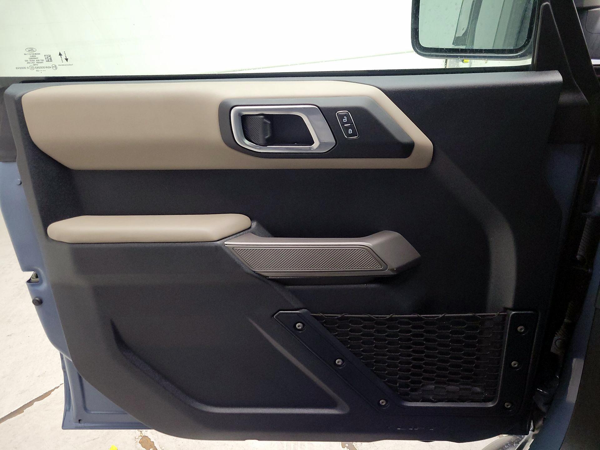 Thumbnail: 2023 Ford Bronco - 10