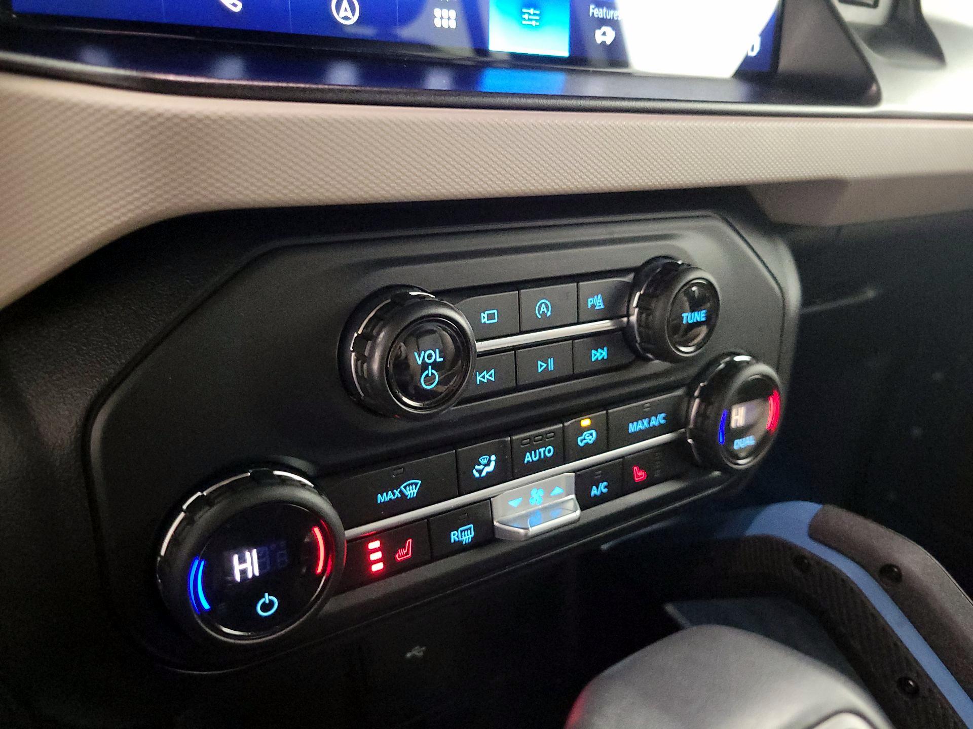 Thumbnail: 2023 Ford Bronco - 15