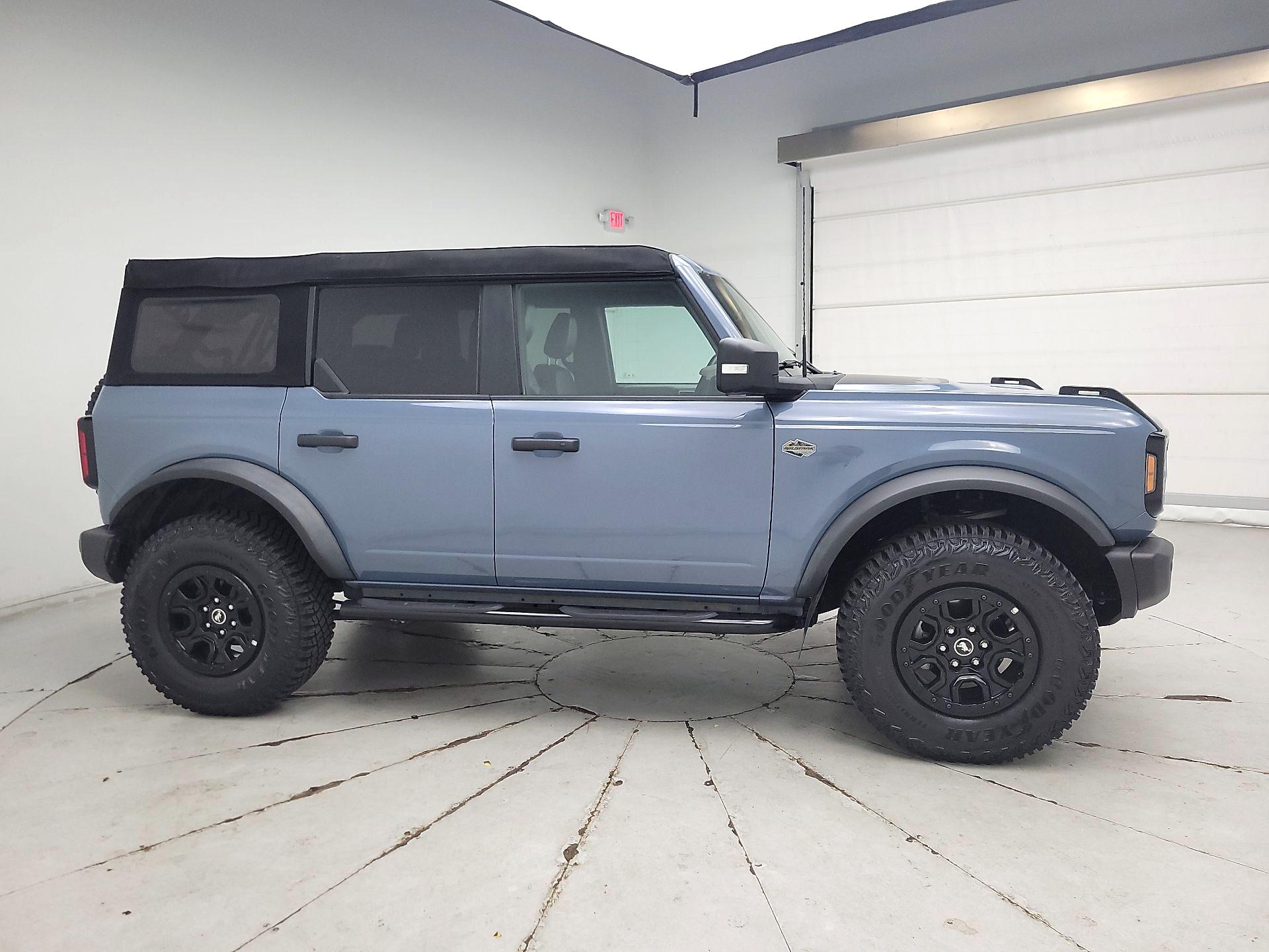 Thumbnail: 2023 Ford Bronco - 4