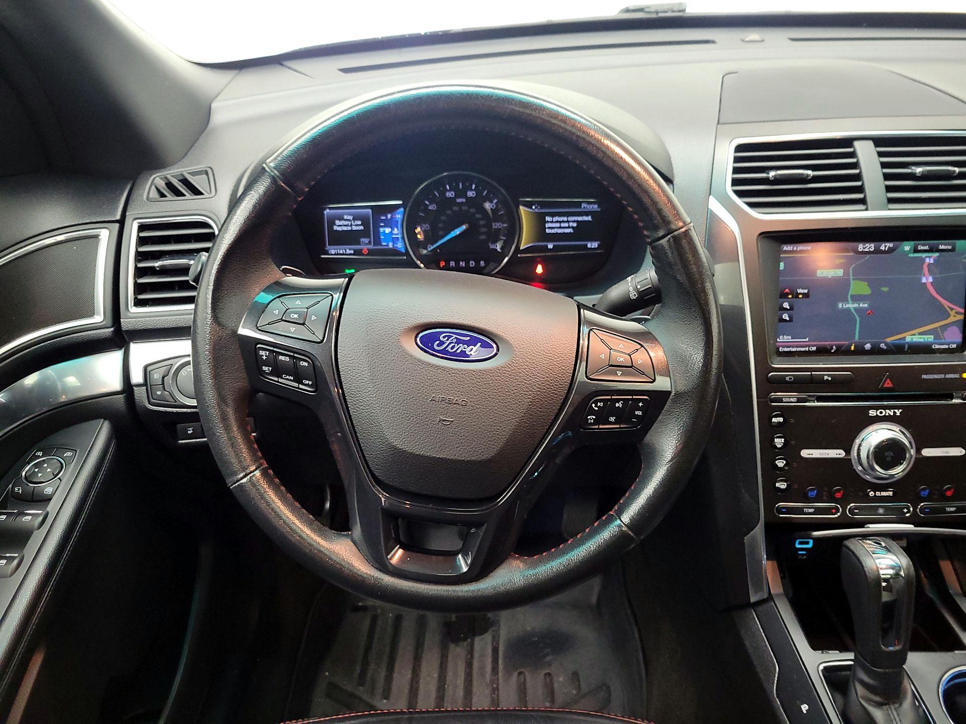 Thumbnail: 2016 Ford Explorer - 10