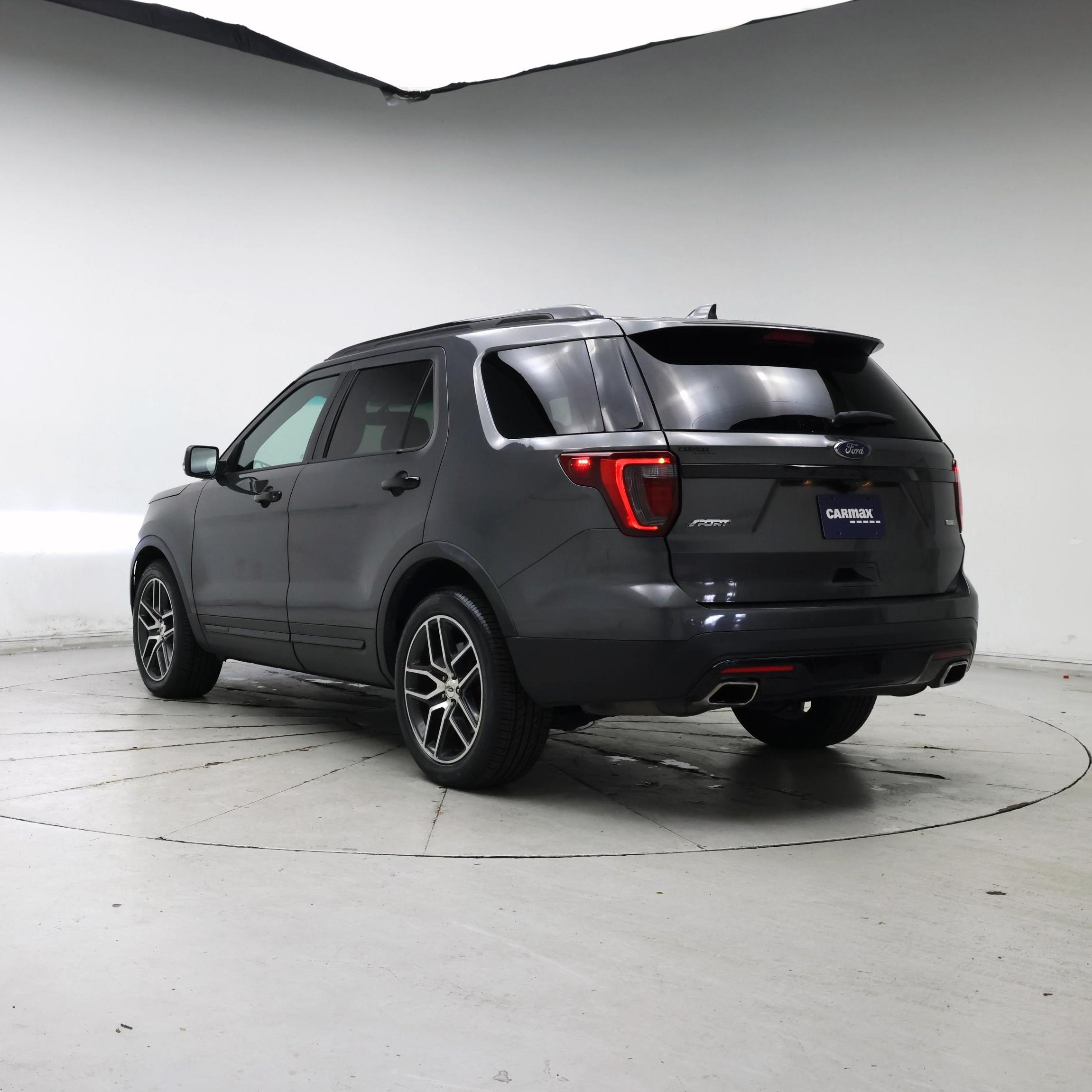Thumbnail: 2016 Ford Explorer - 2