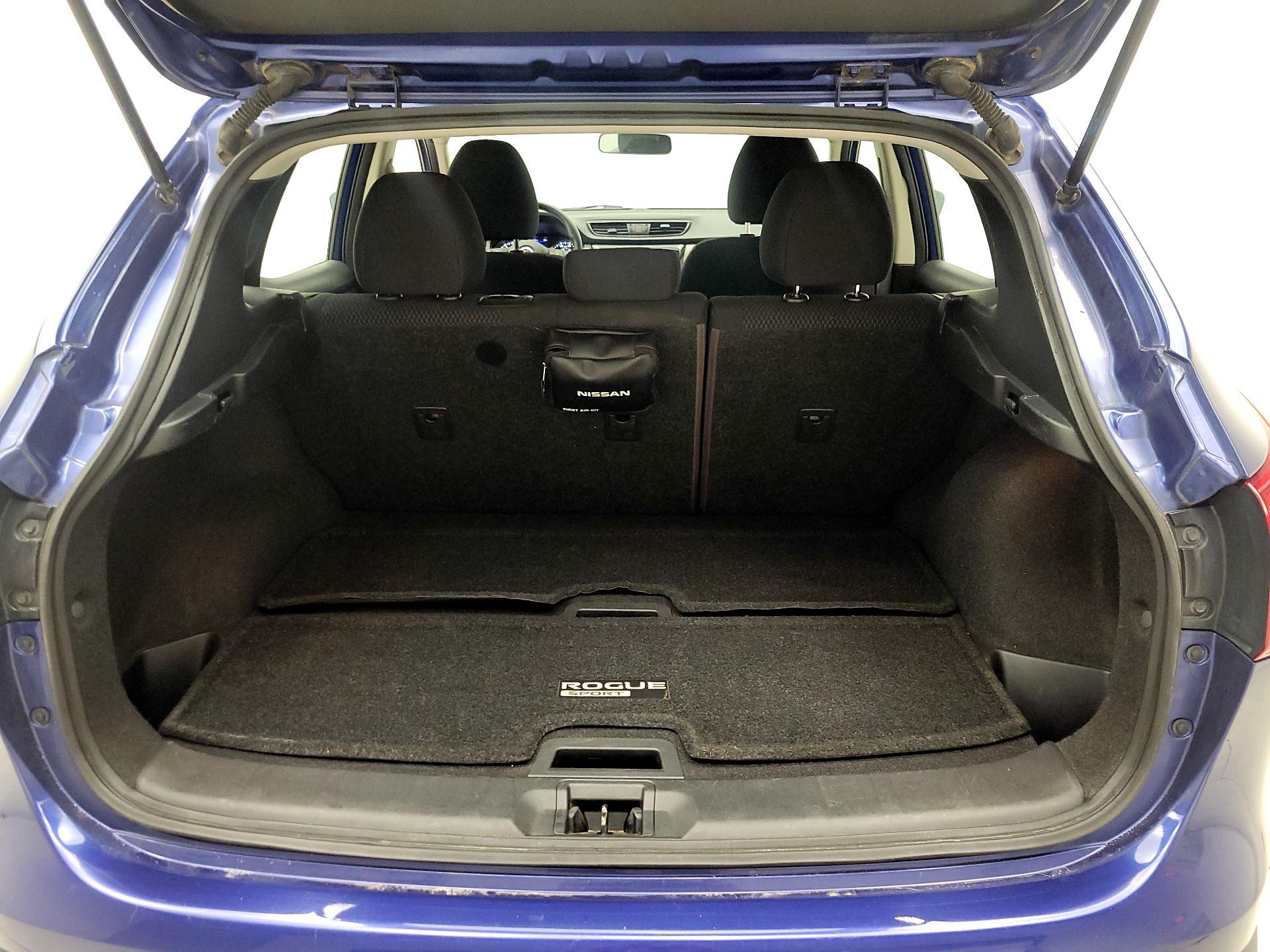 Thumbnail: 2019 Nissan Rogue Sport - 20