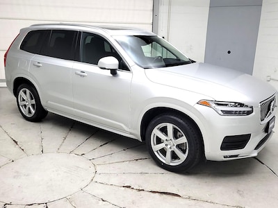 Silver 2022 Volvo XC90 T5 Momentum