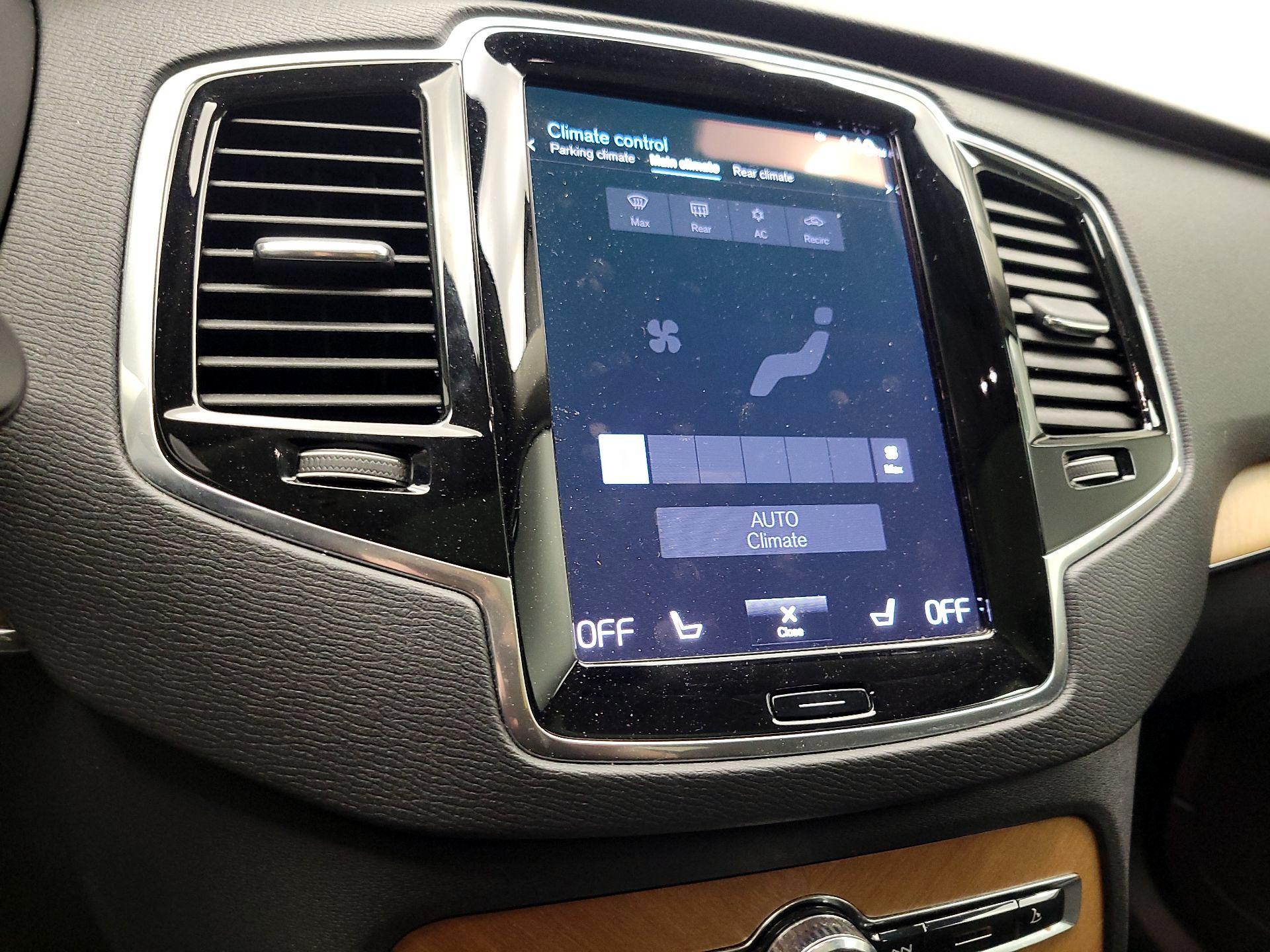 Thumbnail: 2022 Volvo XC90 - 15