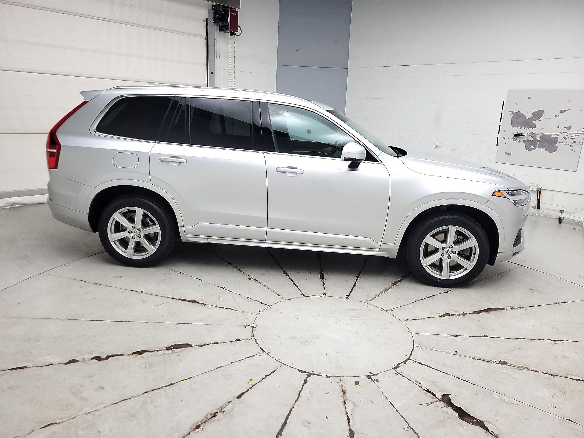 Thumbnail: 2022 Volvo XC90 - 4