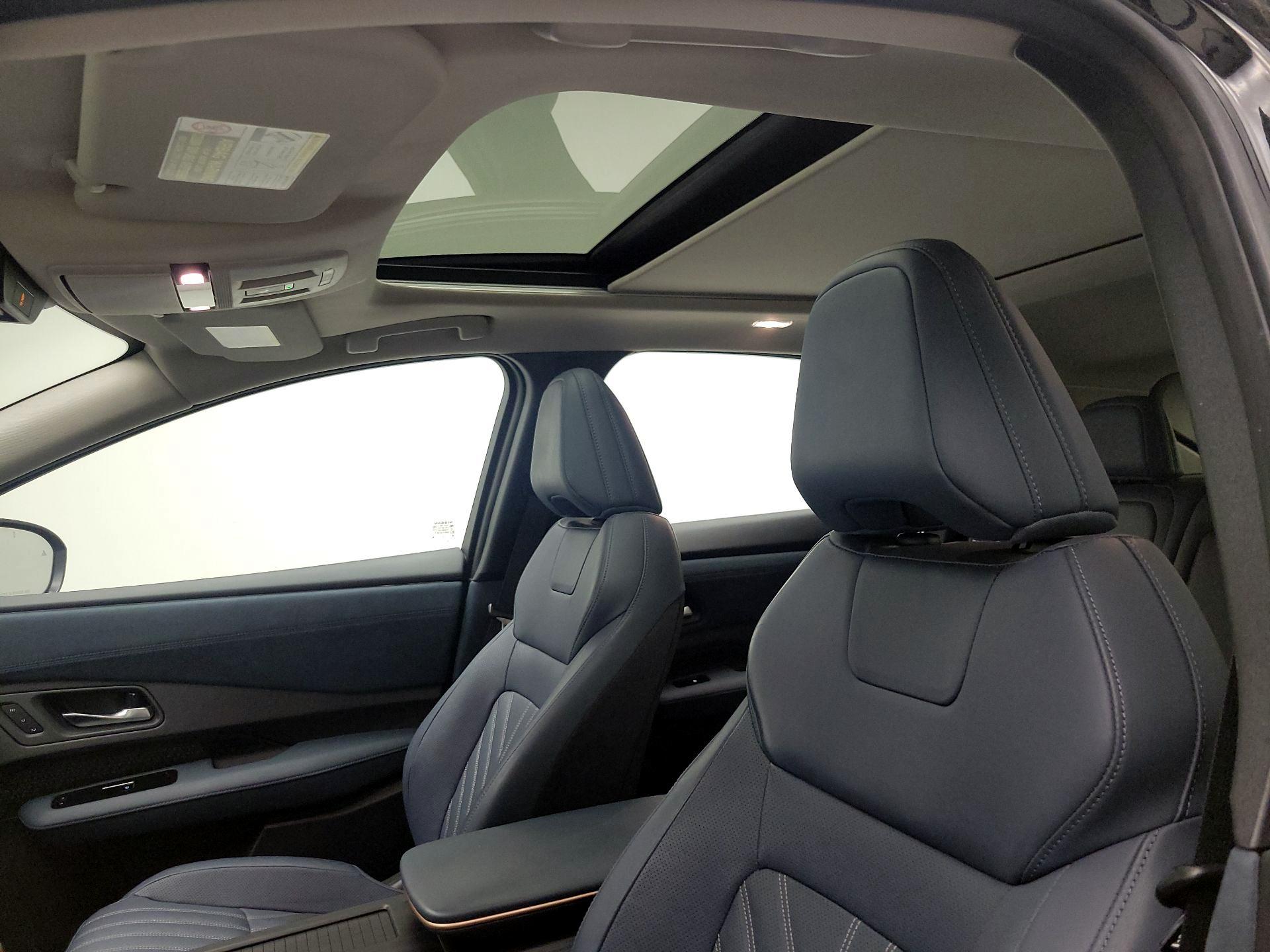 Thumbnail: 2023 Nissan Ariya - 18