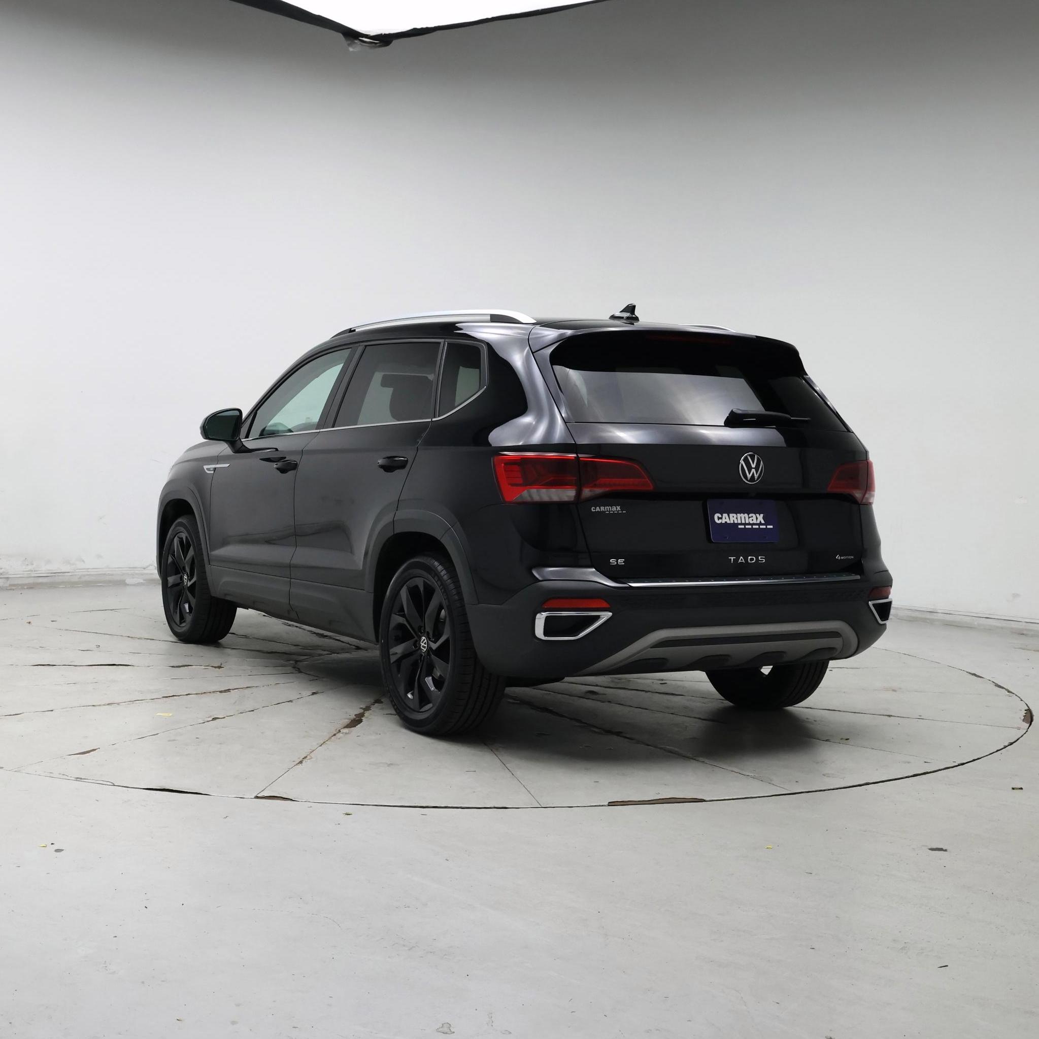 Thumbnail: 2022 Volkswagen Taos - 2