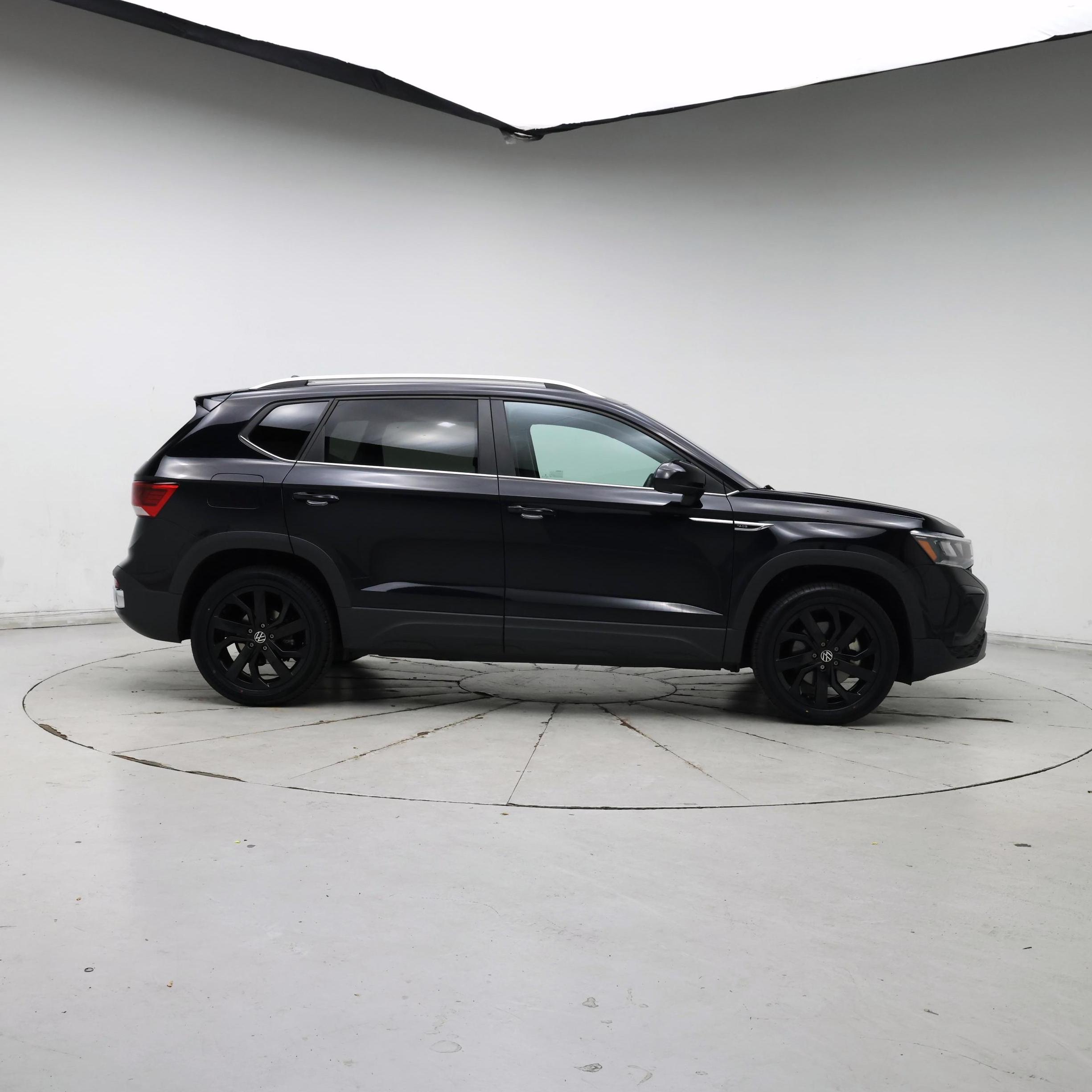 Thumbnail: 2022 Volkswagen Taos - 7