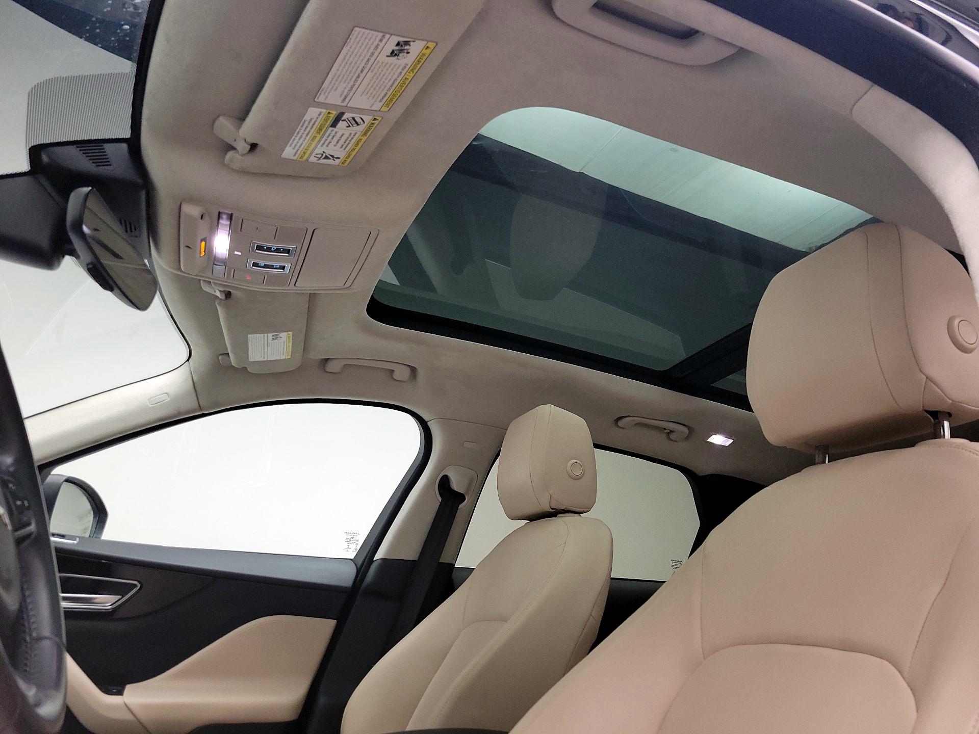 Thumbnail: 2020 Jaguar F-Pace - 20