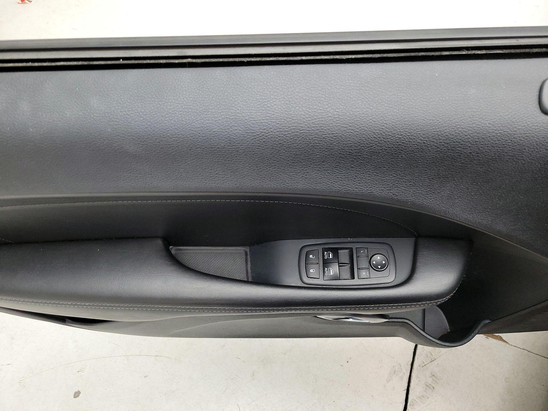 Thumbnail: 2018 Dodge Challenger - 10