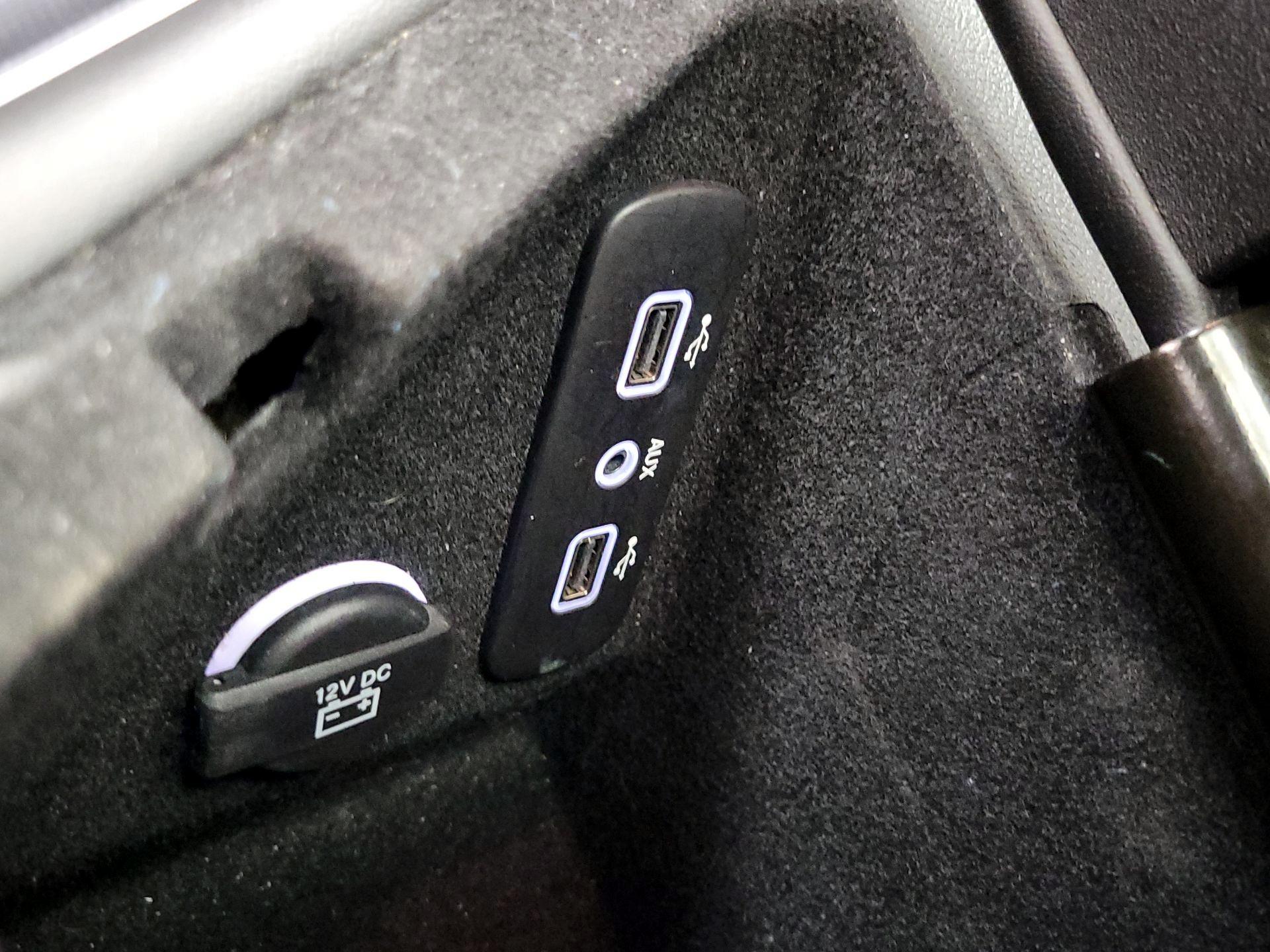 Thumbnail: 2018 Dodge Challenger - 16