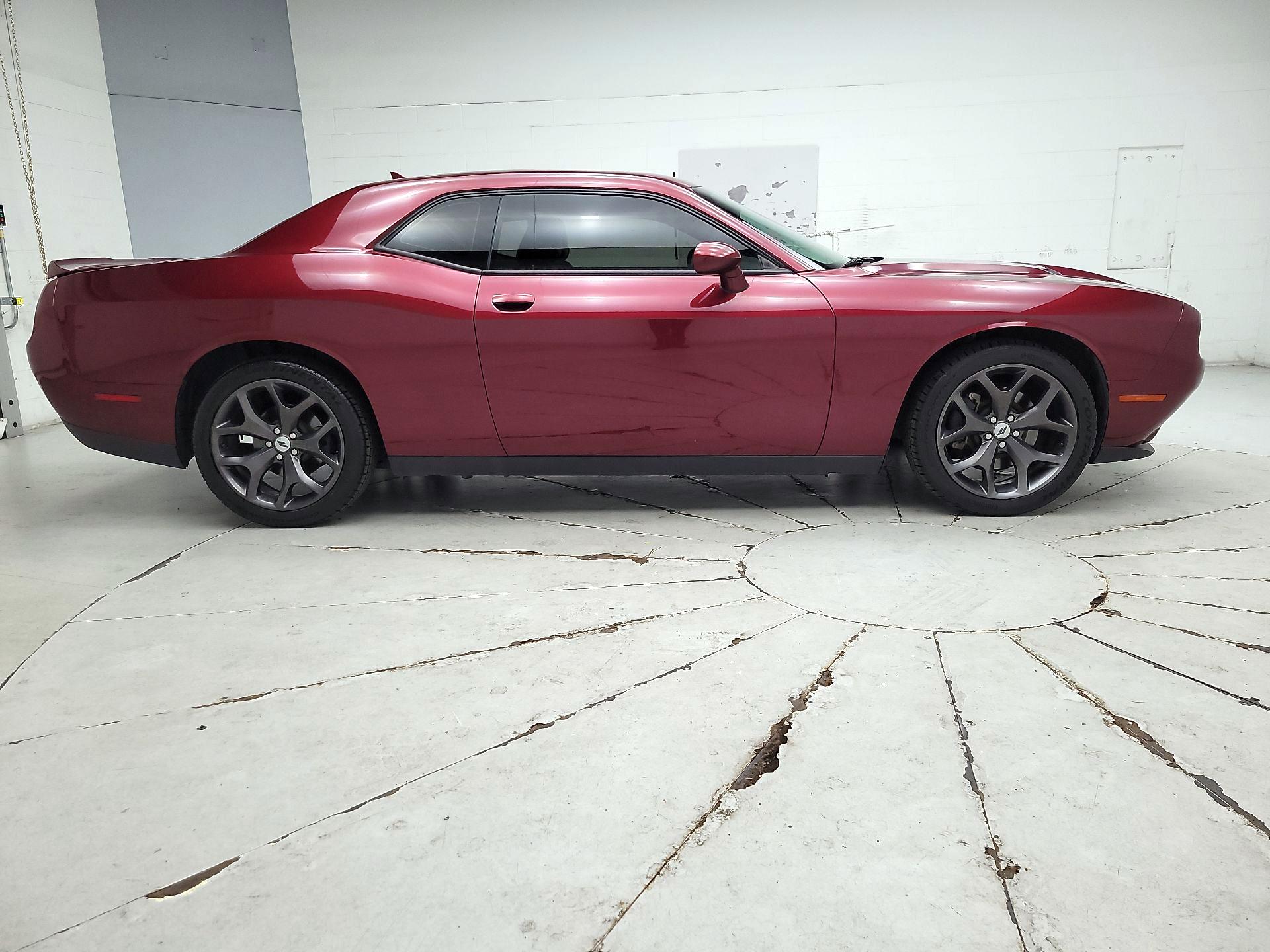 Thumbnail: 2018 Dodge Challenger - 4