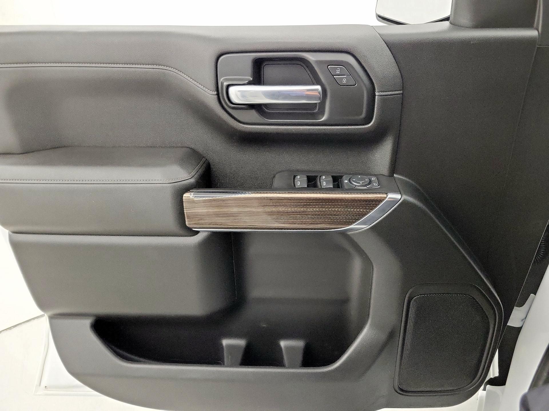 Thumbnail: 2020 Chevrolet Silverado 1500 - 12