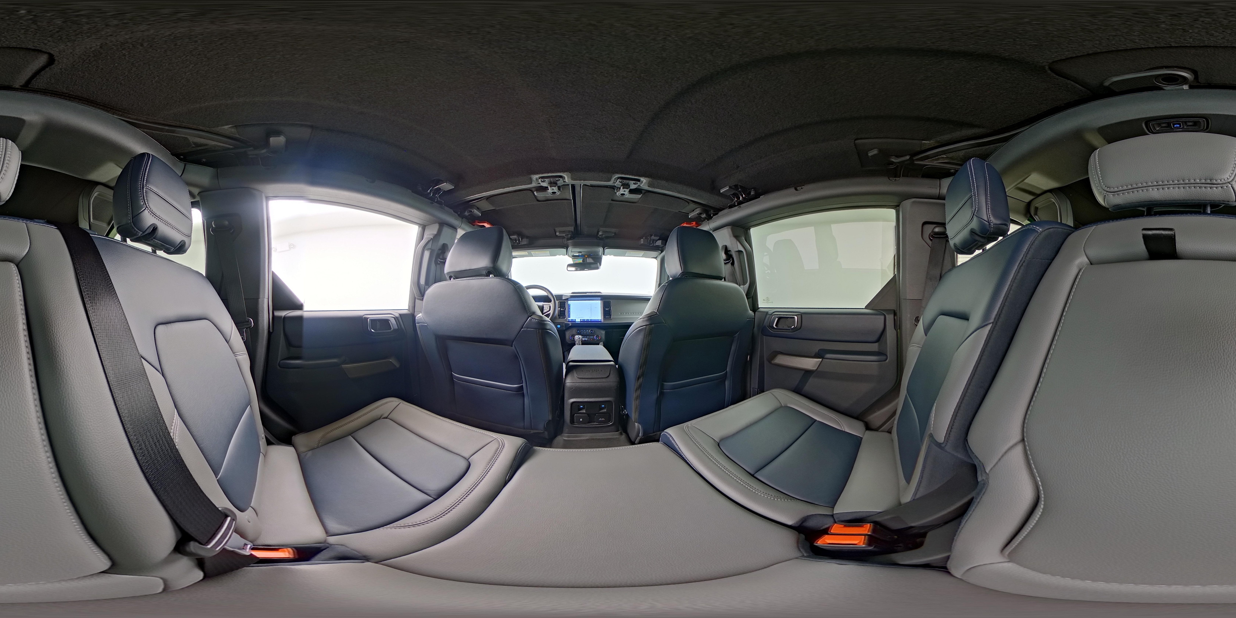 2023 Ford Bronco 4-Door Outer Banks - Photo 26