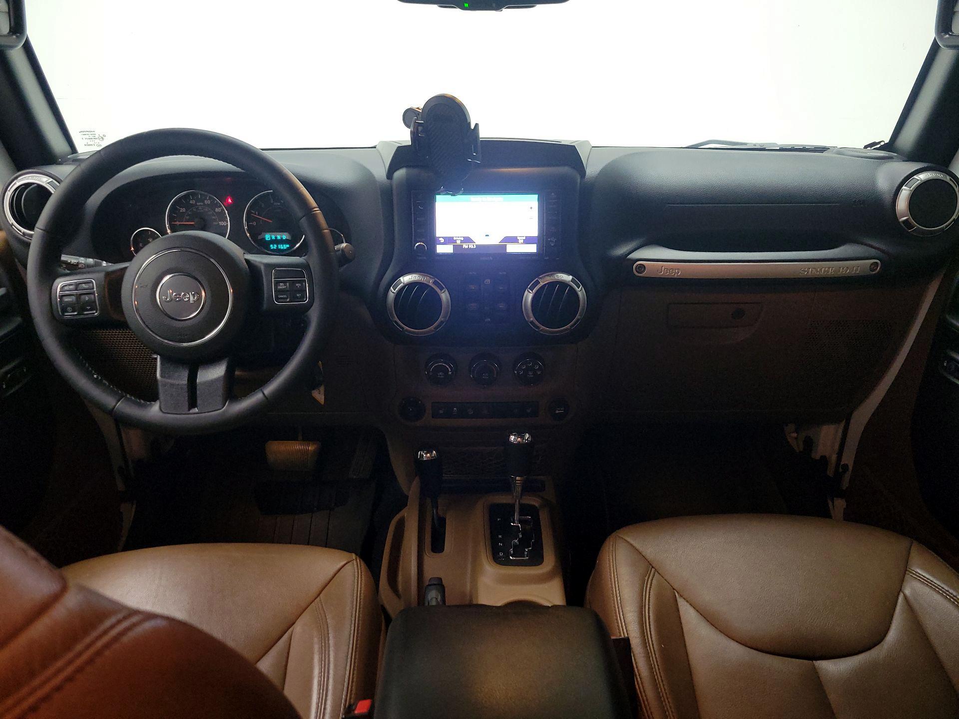 Thumbnail: 2017 Jeep Wrangler - 9