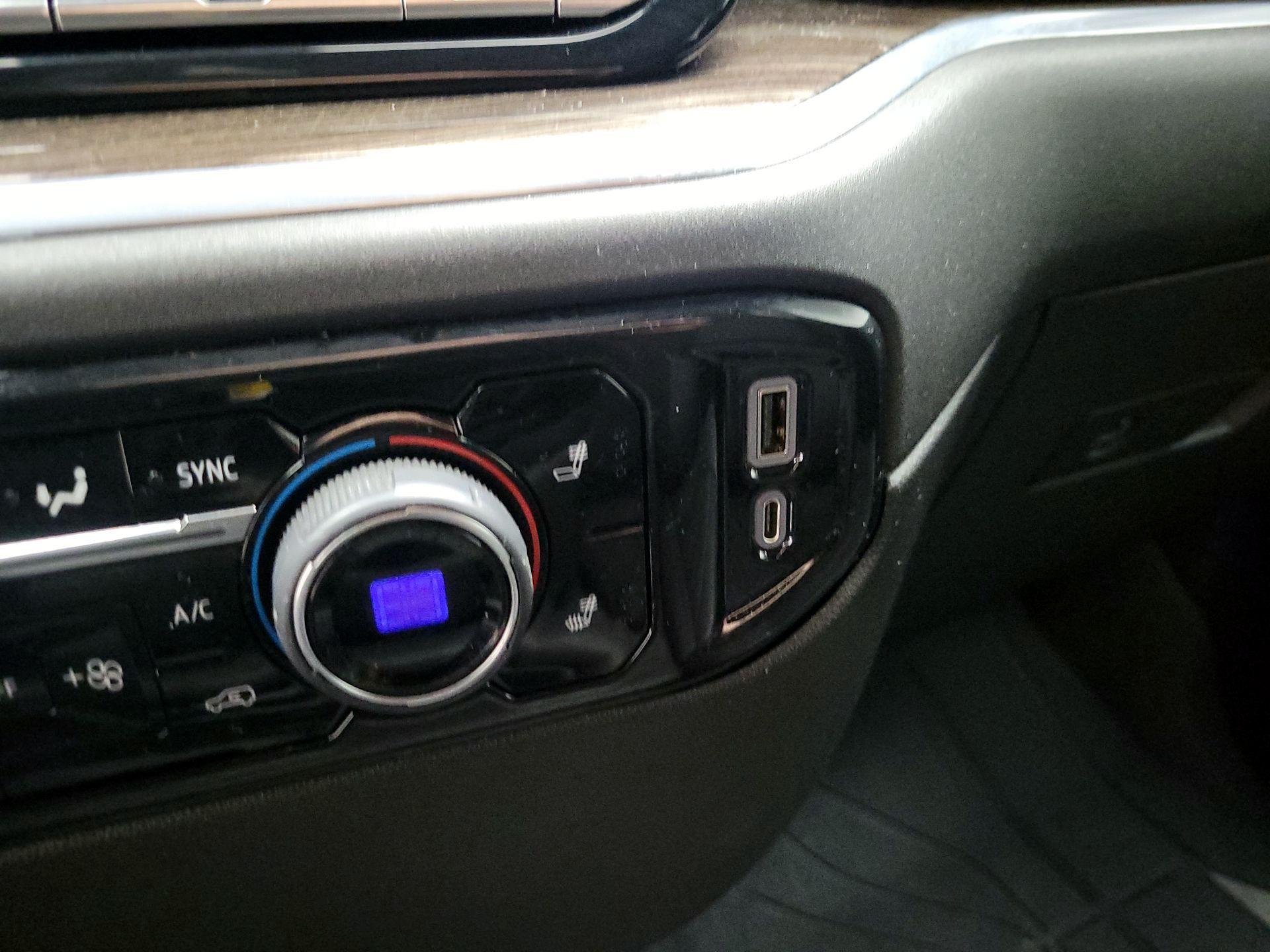 Thumbnail: 2022 Chevrolet Silverado 1500 - 17