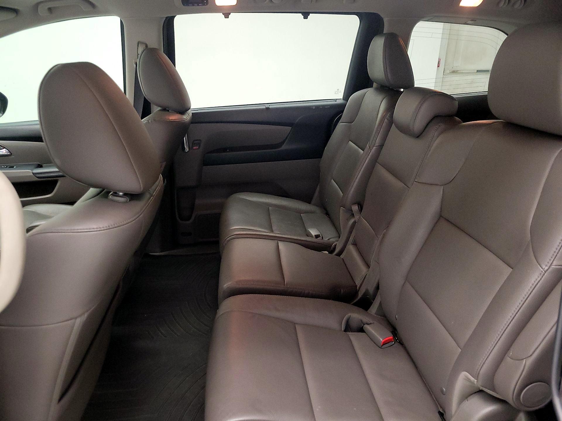 Thumbnail: 2015 Honda Odyssey - 19