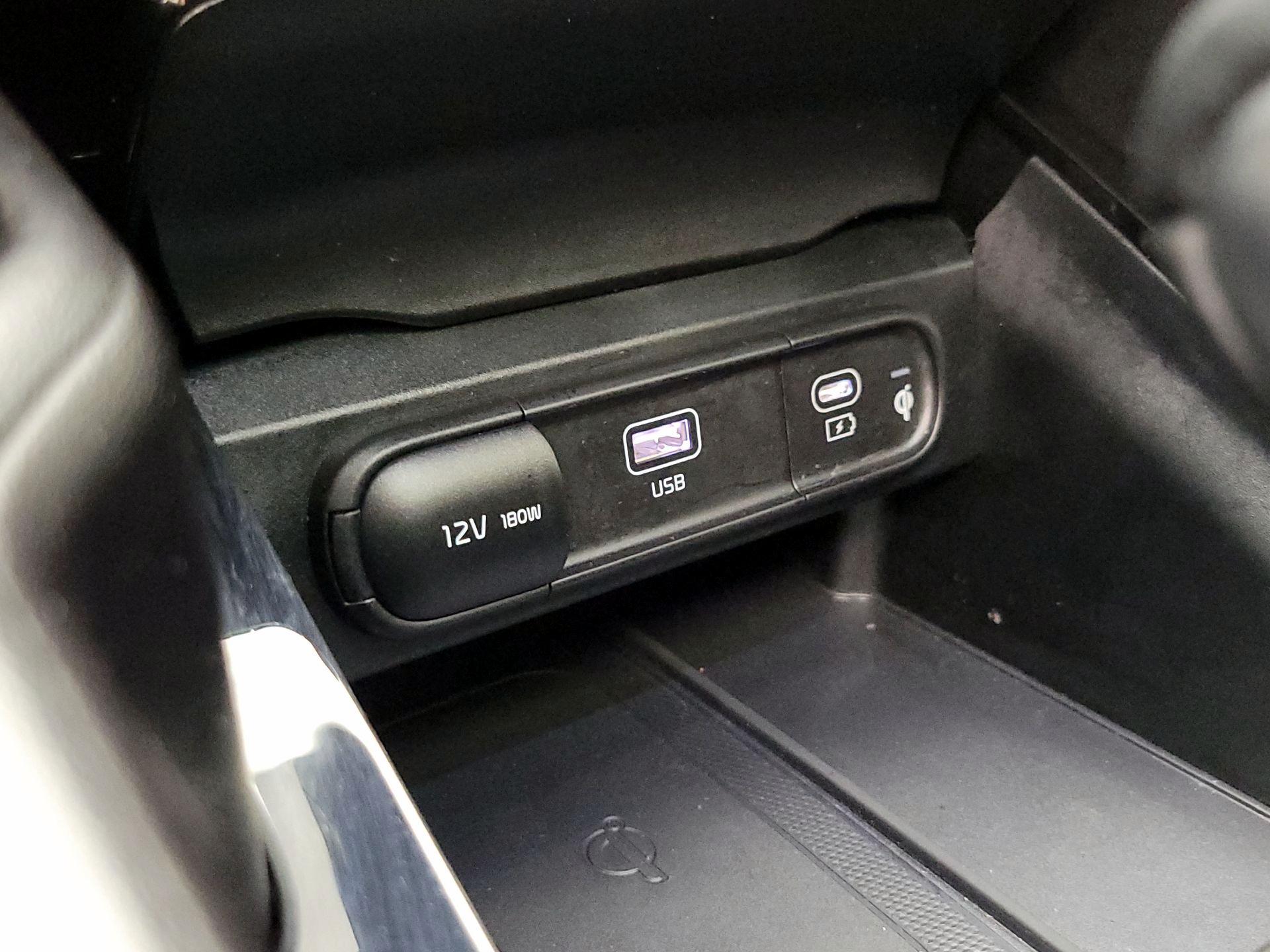 Thumbnail: 2024 Kia Telluride - 19