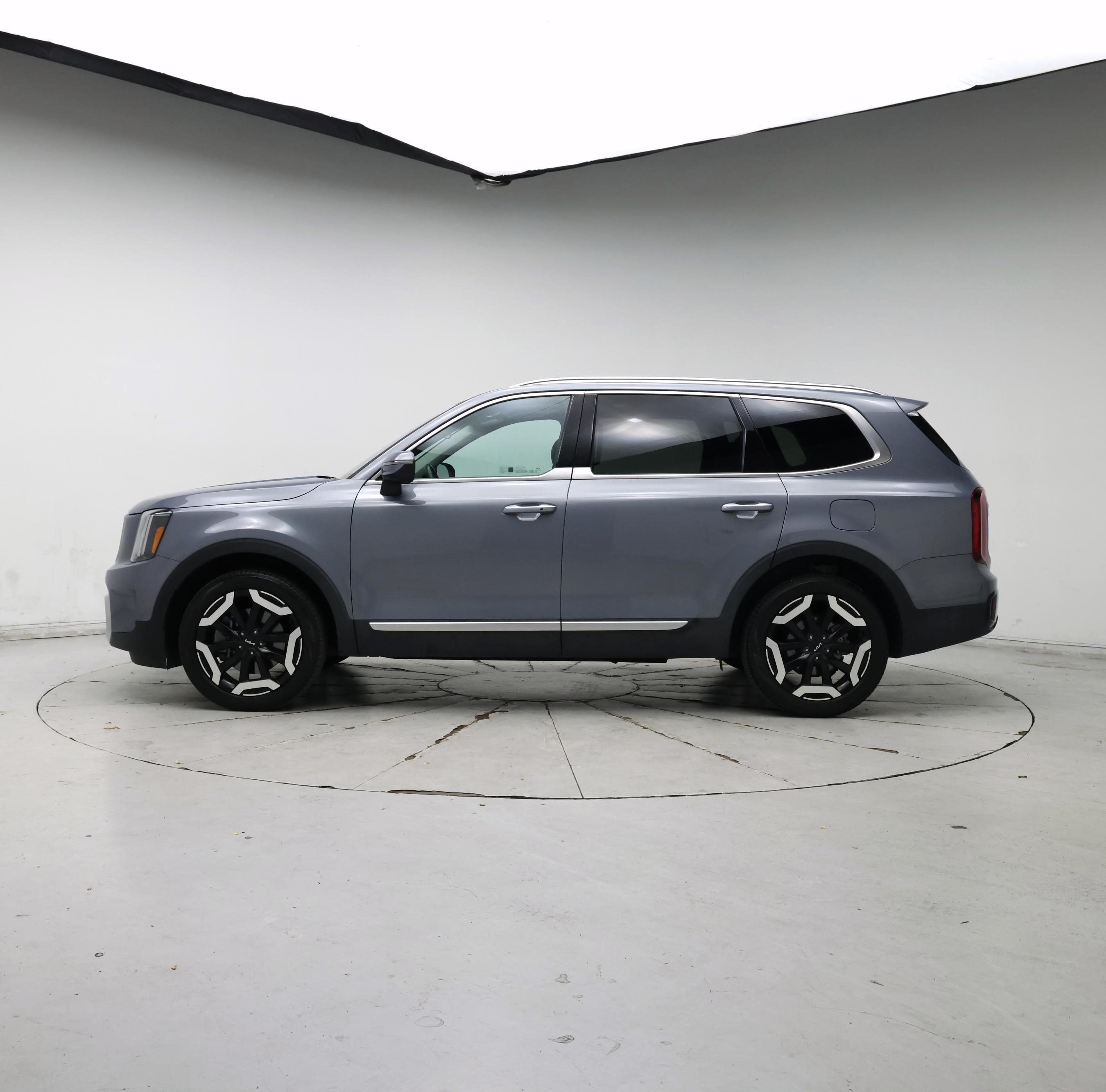 Thumbnail: 2024 Kia Telluride - 3