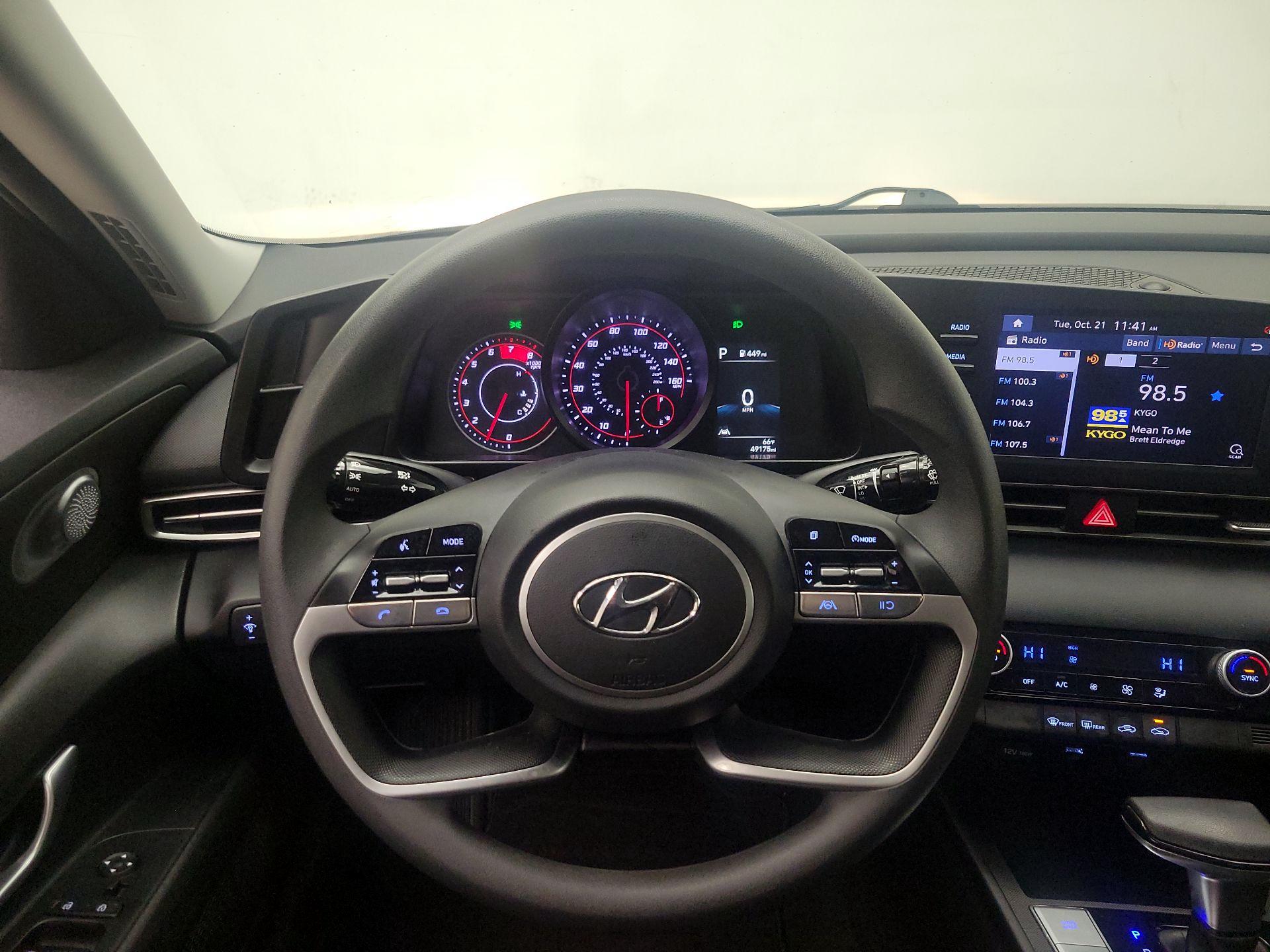 Thumbnail: 2023 Hyundai Elantra - 10