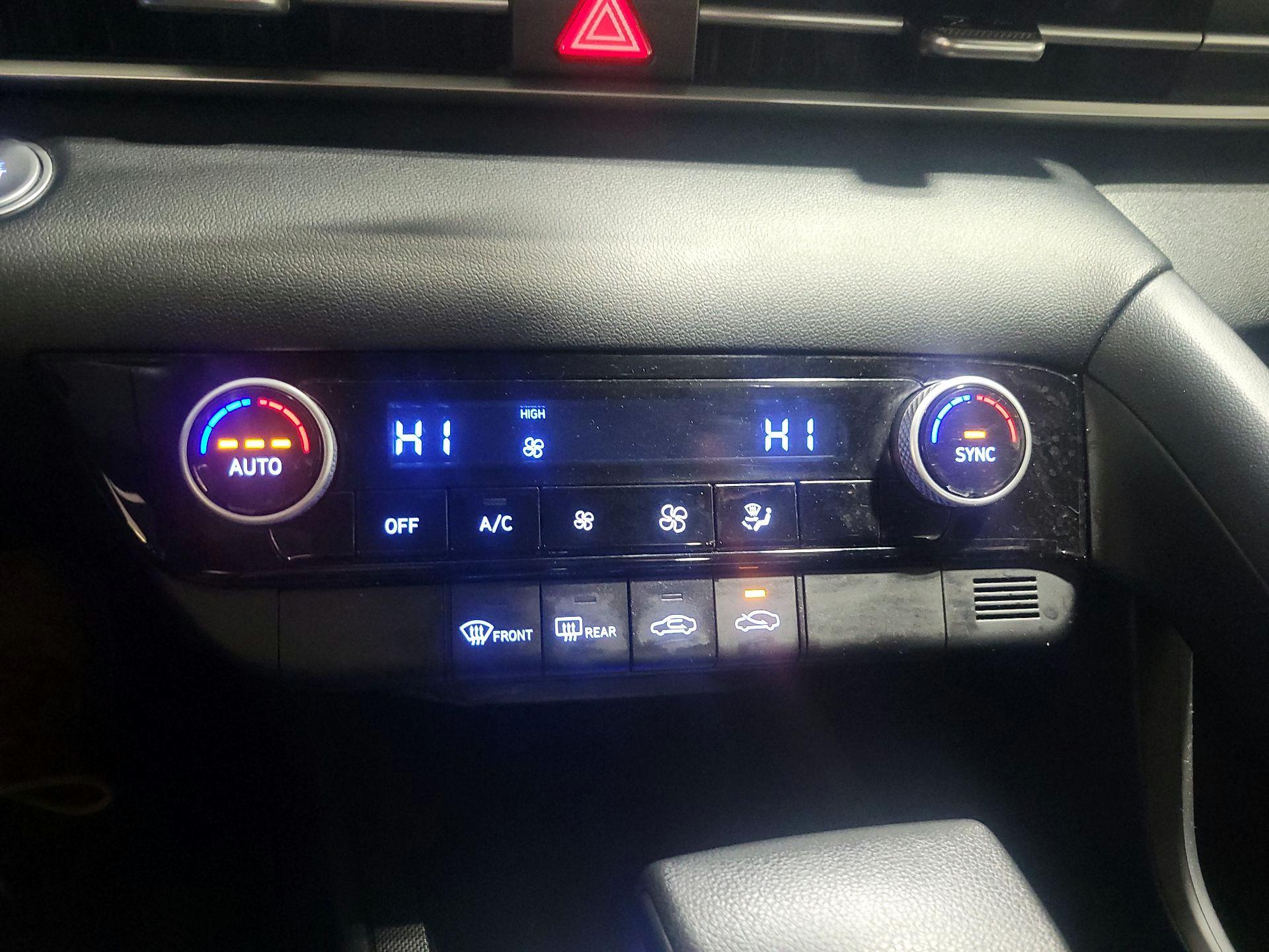 Thumbnail: 2023 Hyundai Elantra - 16