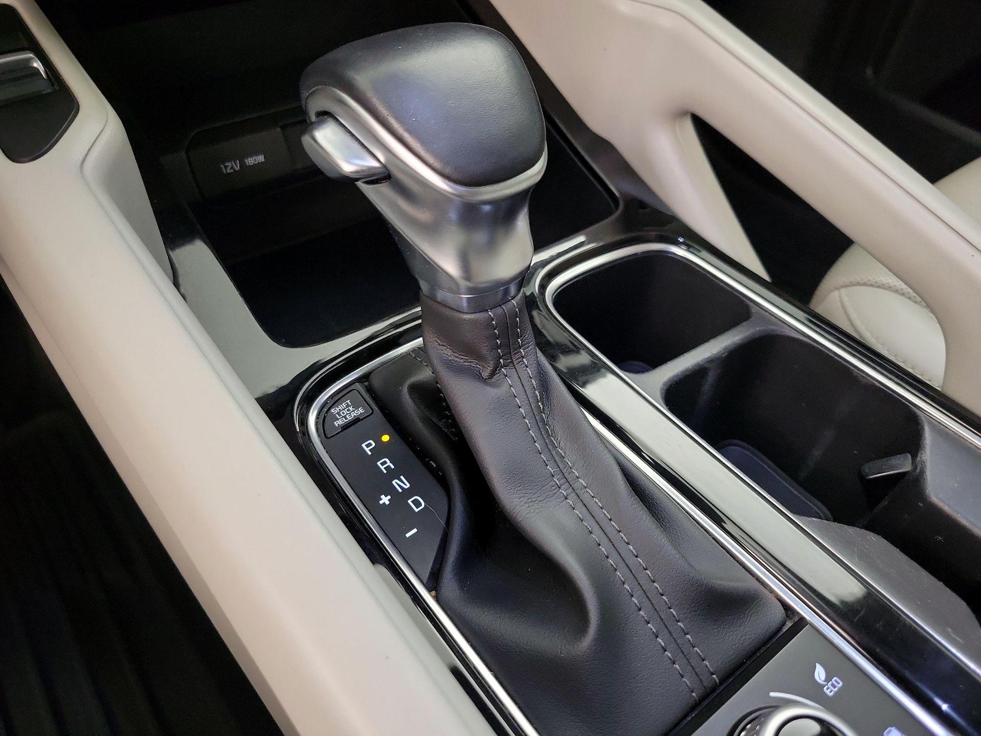 Thumbnail: 2020 Kia Telluride - 17