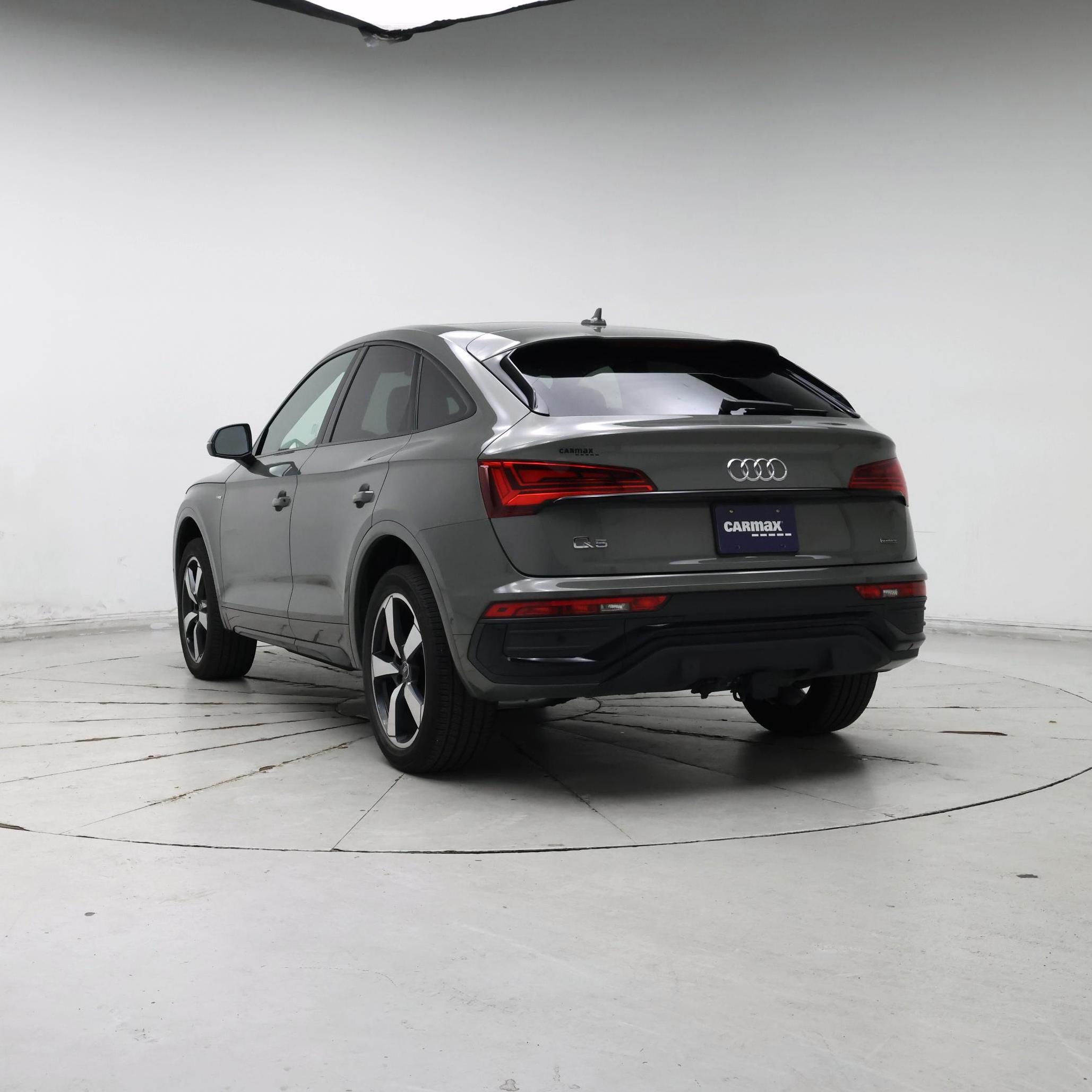 Thumbnail: 2023 Audi Q5 - 2