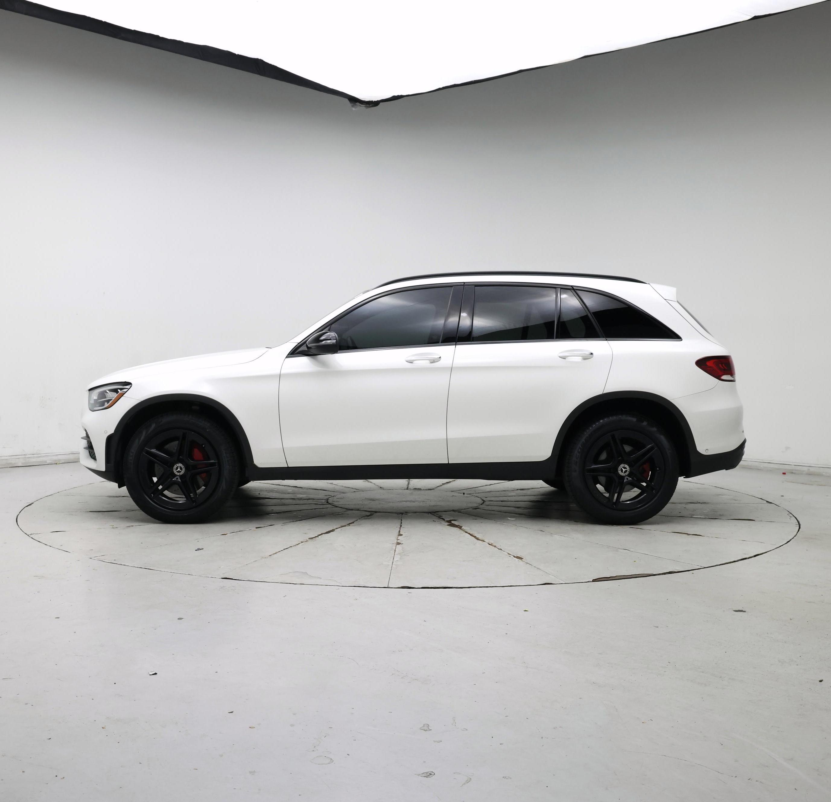 Thumbnail: 2022 Mercedes-Benz GLC - 3