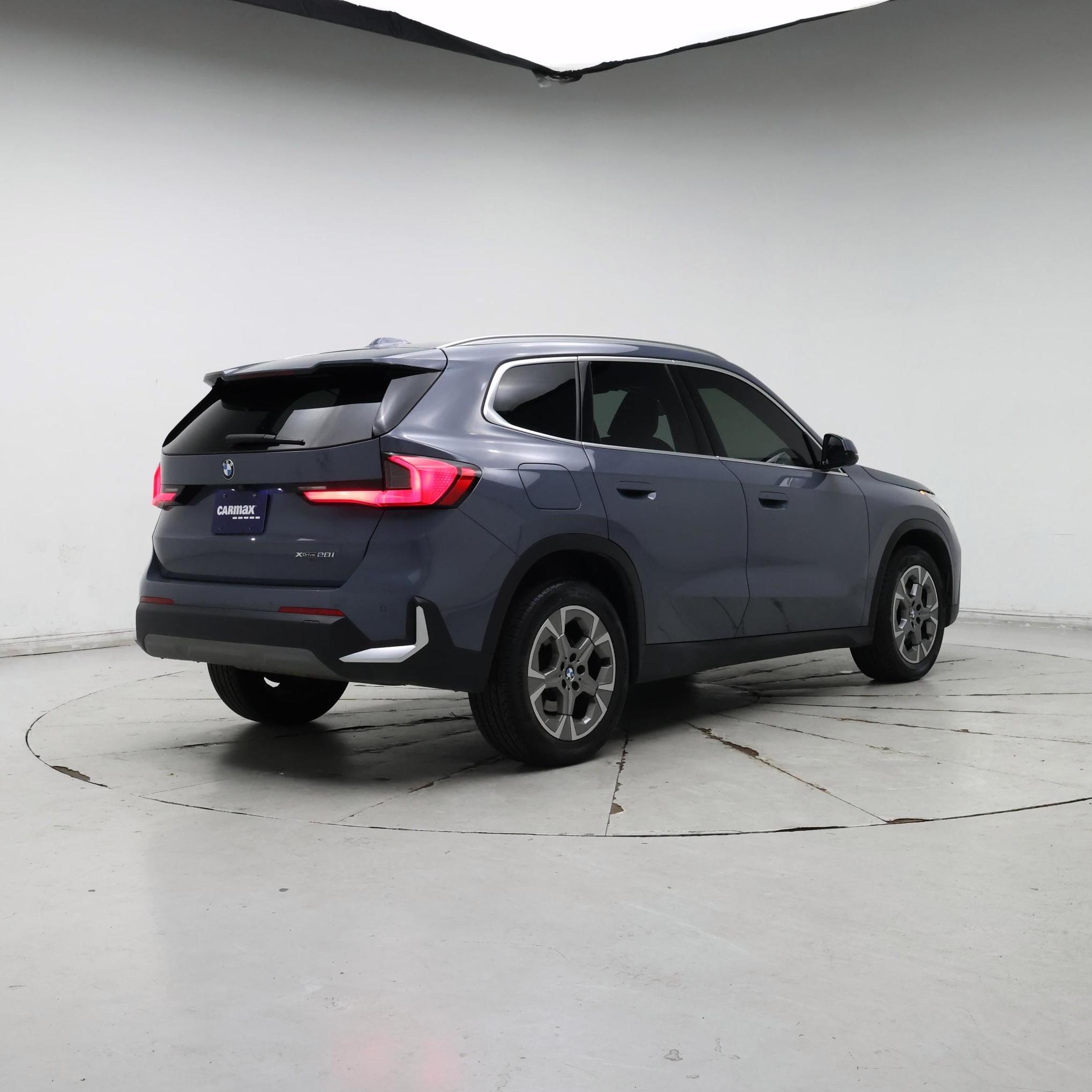 Thumbnail: 2023 BMW X1 - 8