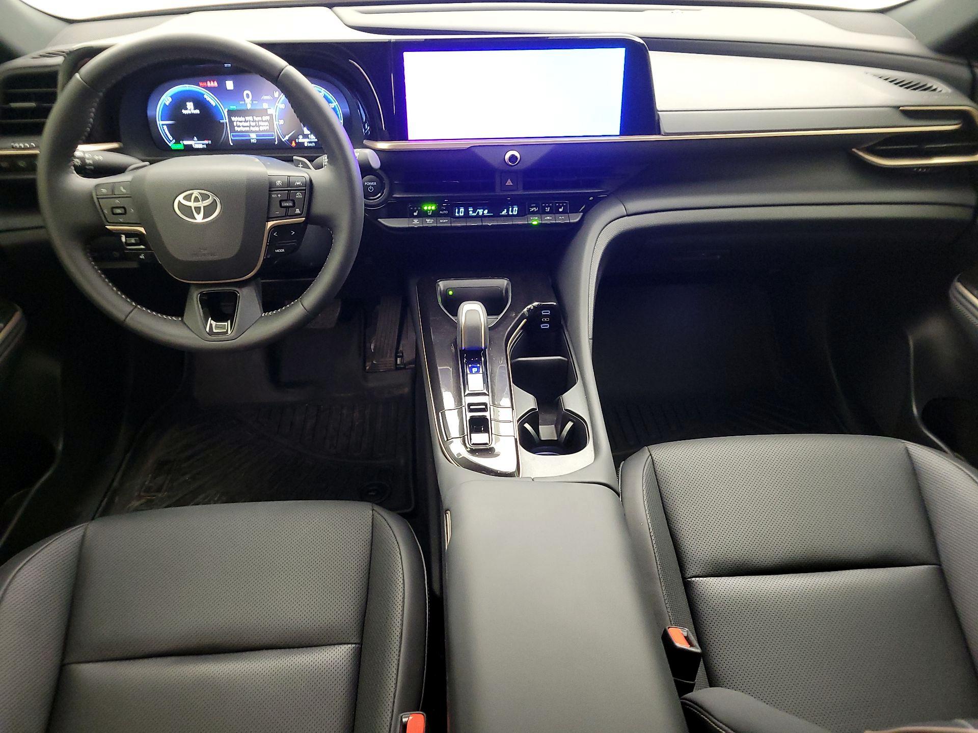 Thumbnail: 2025 Toyota Crown Signia - 9