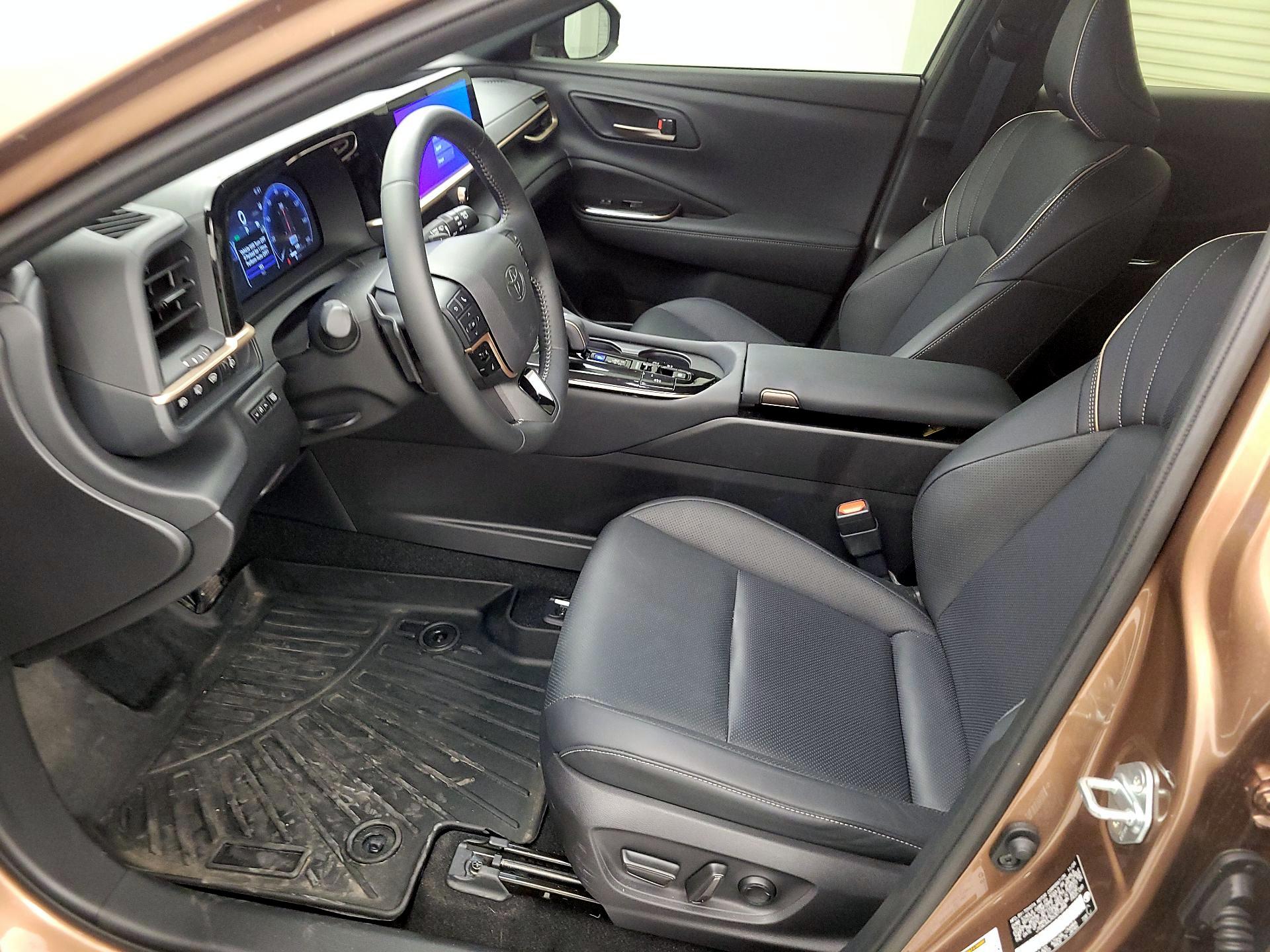 Thumbnail: 2025 Toyota Crown Signia - 11