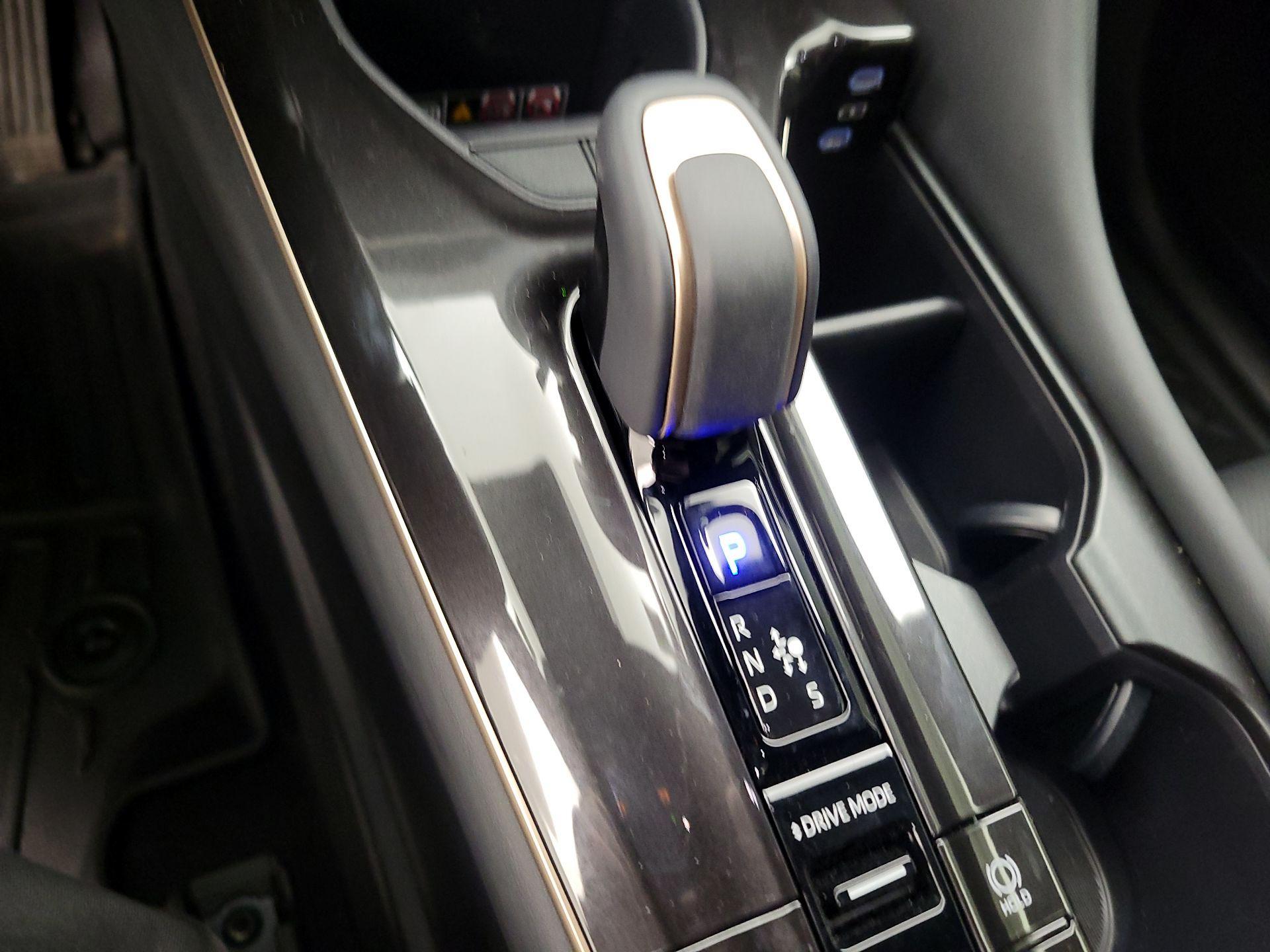 Thumbnail: 2025 Toyota Crown Signia - 15