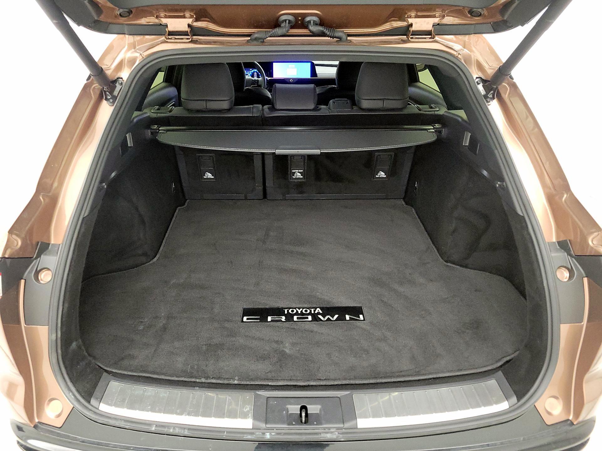 Thumbnail: 2025 Toyota Crown Signia - 16