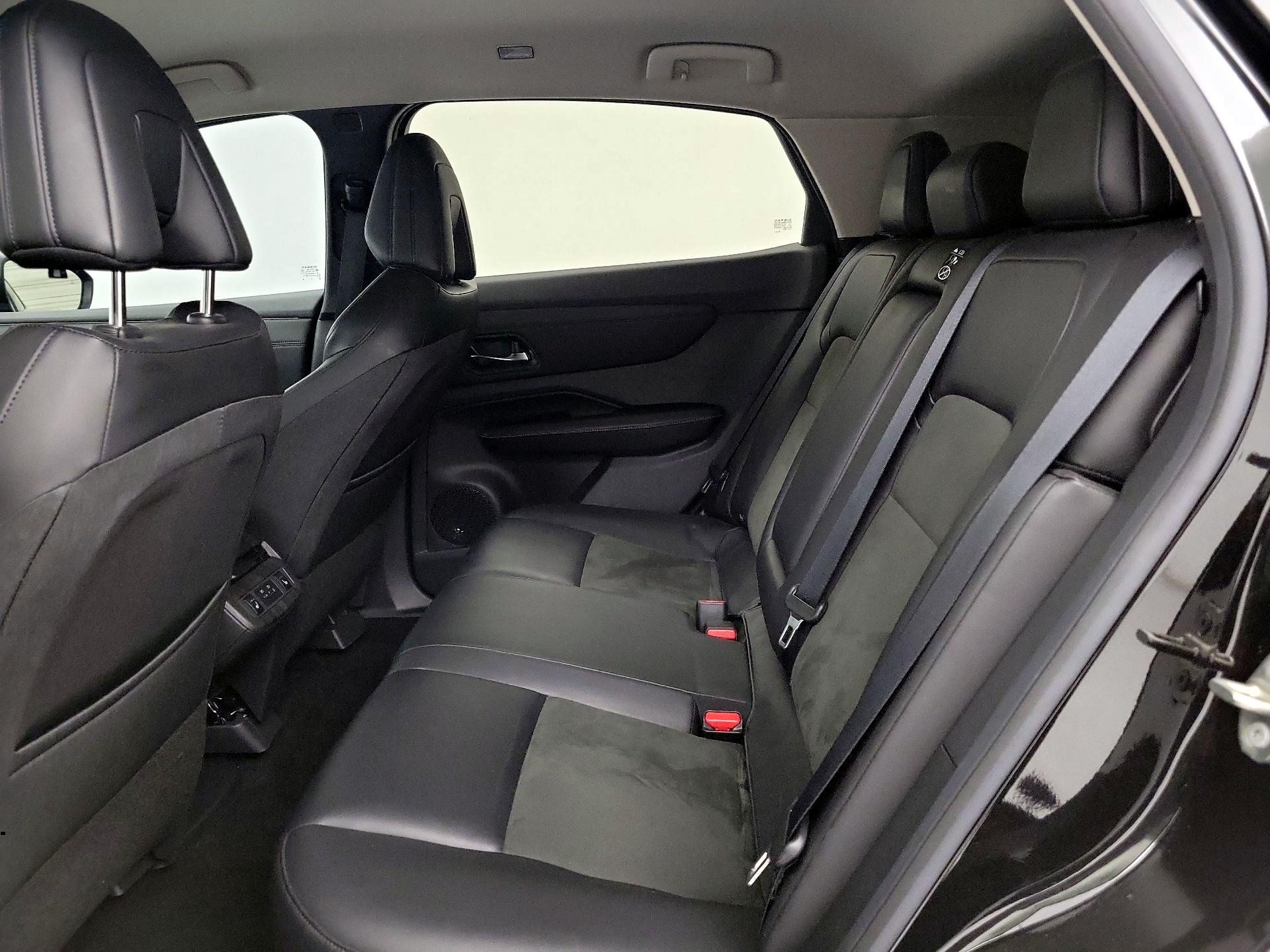 Thumbnail: 2023 Nissan Ariya - 18