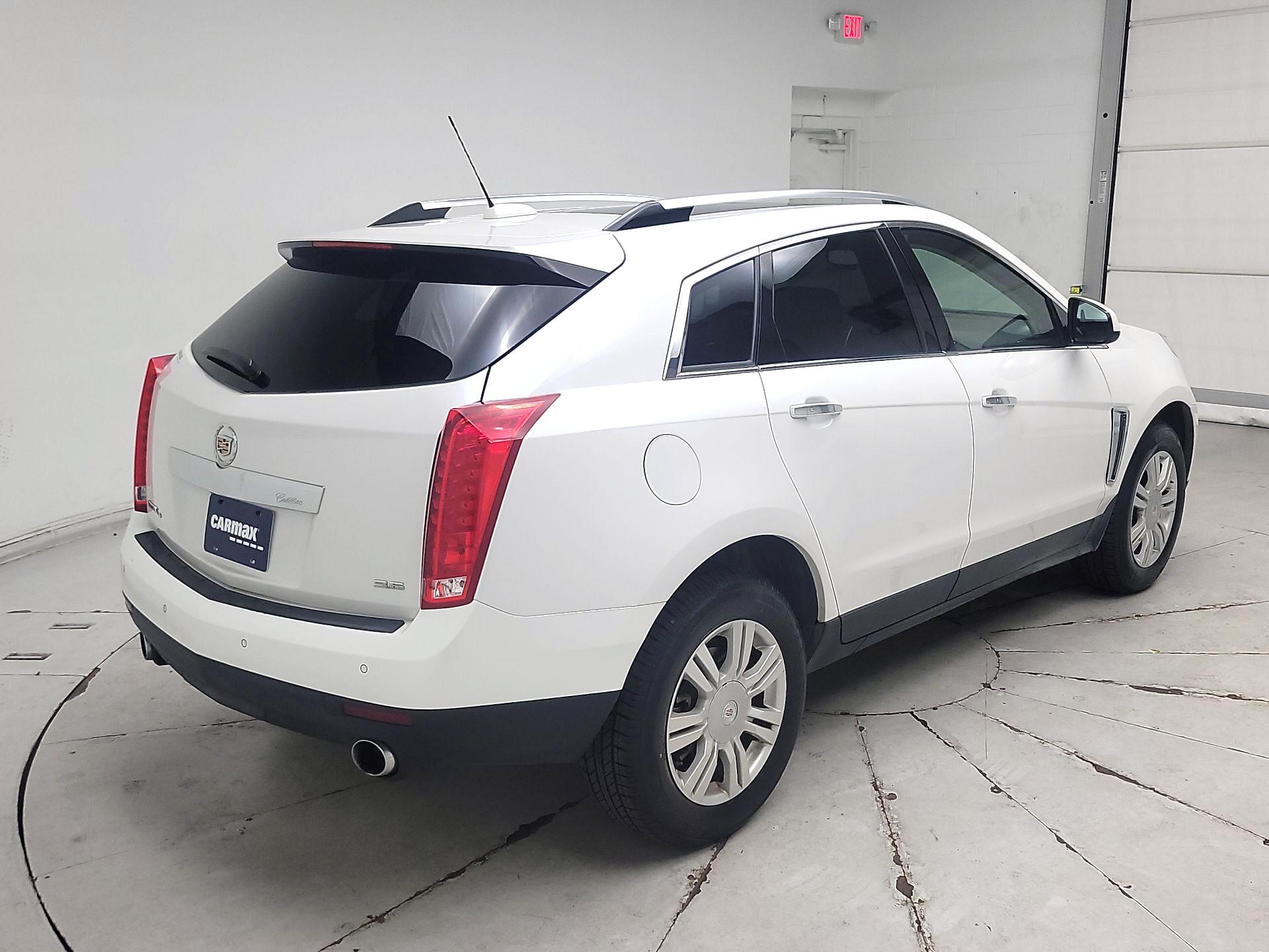 Thumbnail: 2016 Cadillac SRX - 5