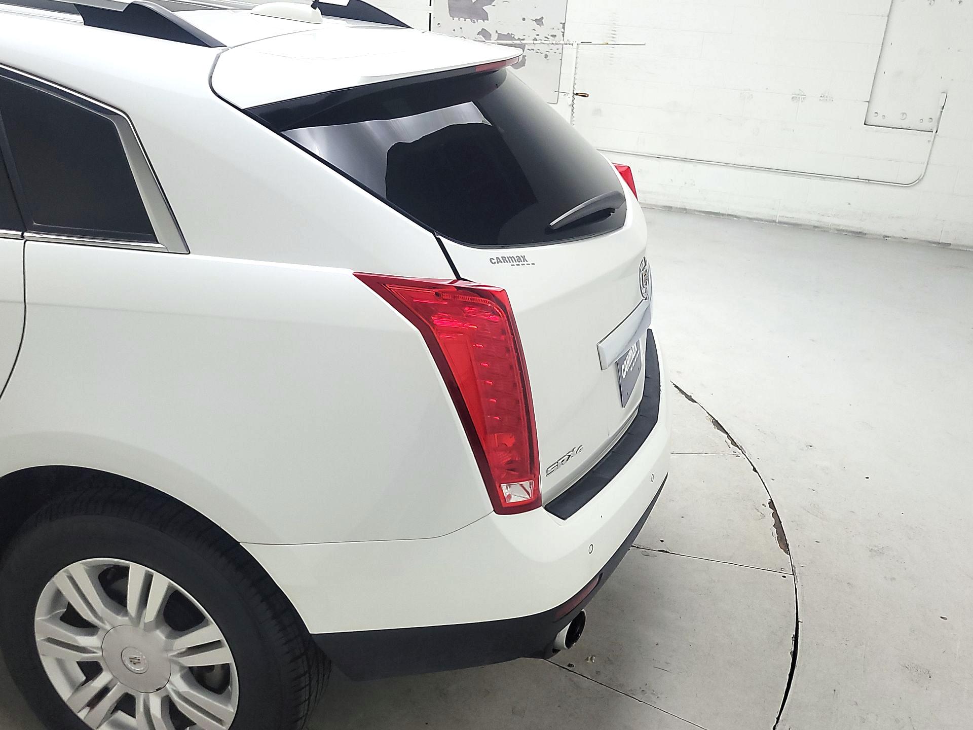 Thumbnail: 2016 Cadillac SRX - 7