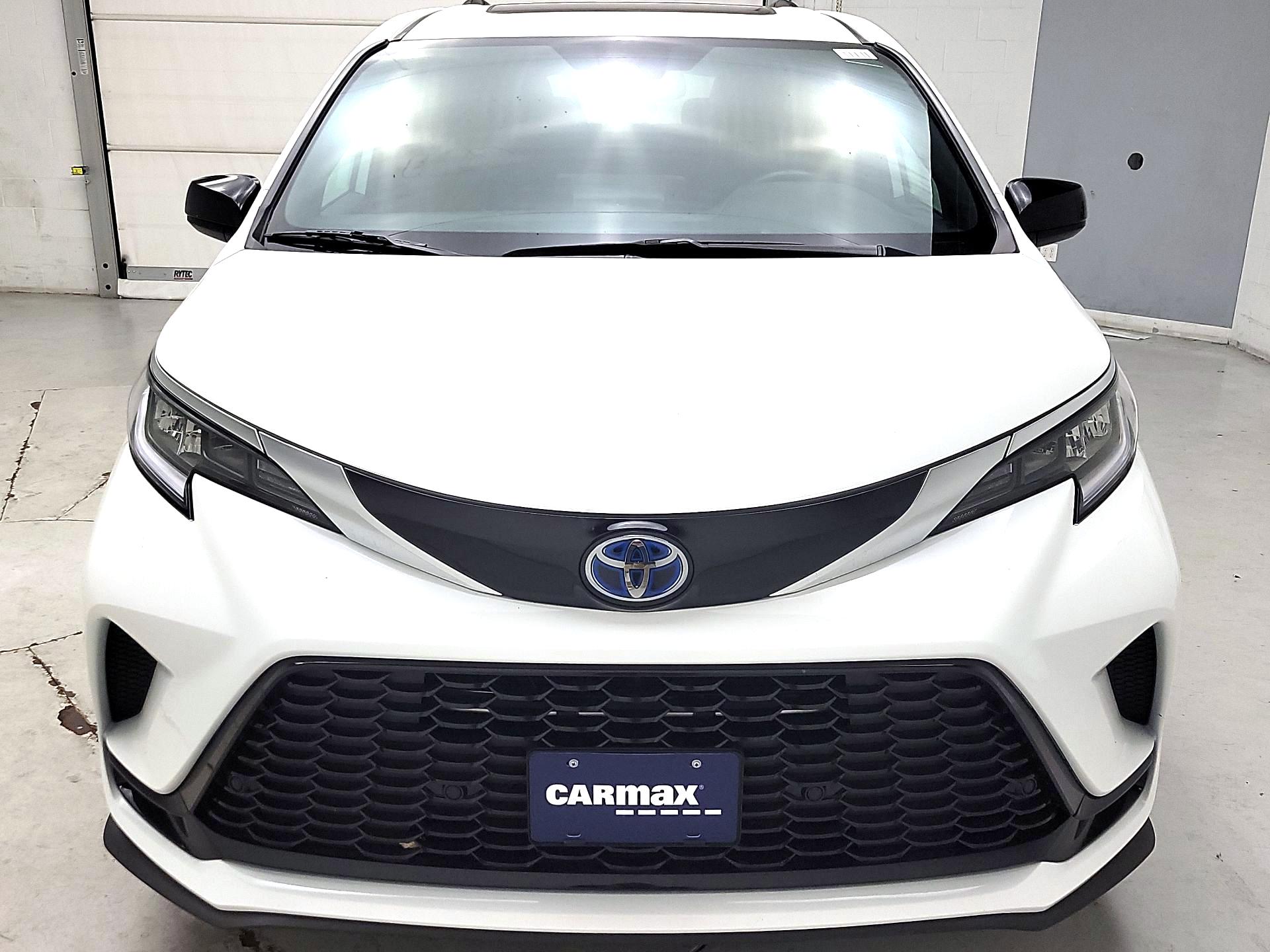 Thumbnail: 2024 Toyota Sienna - 2