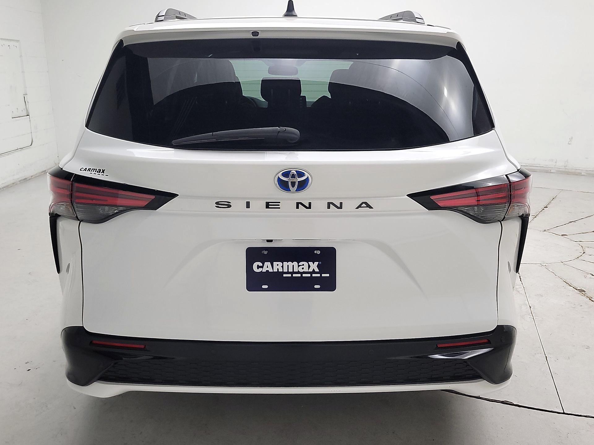 Thumbnail: 2024 Toyota Sienna - 6