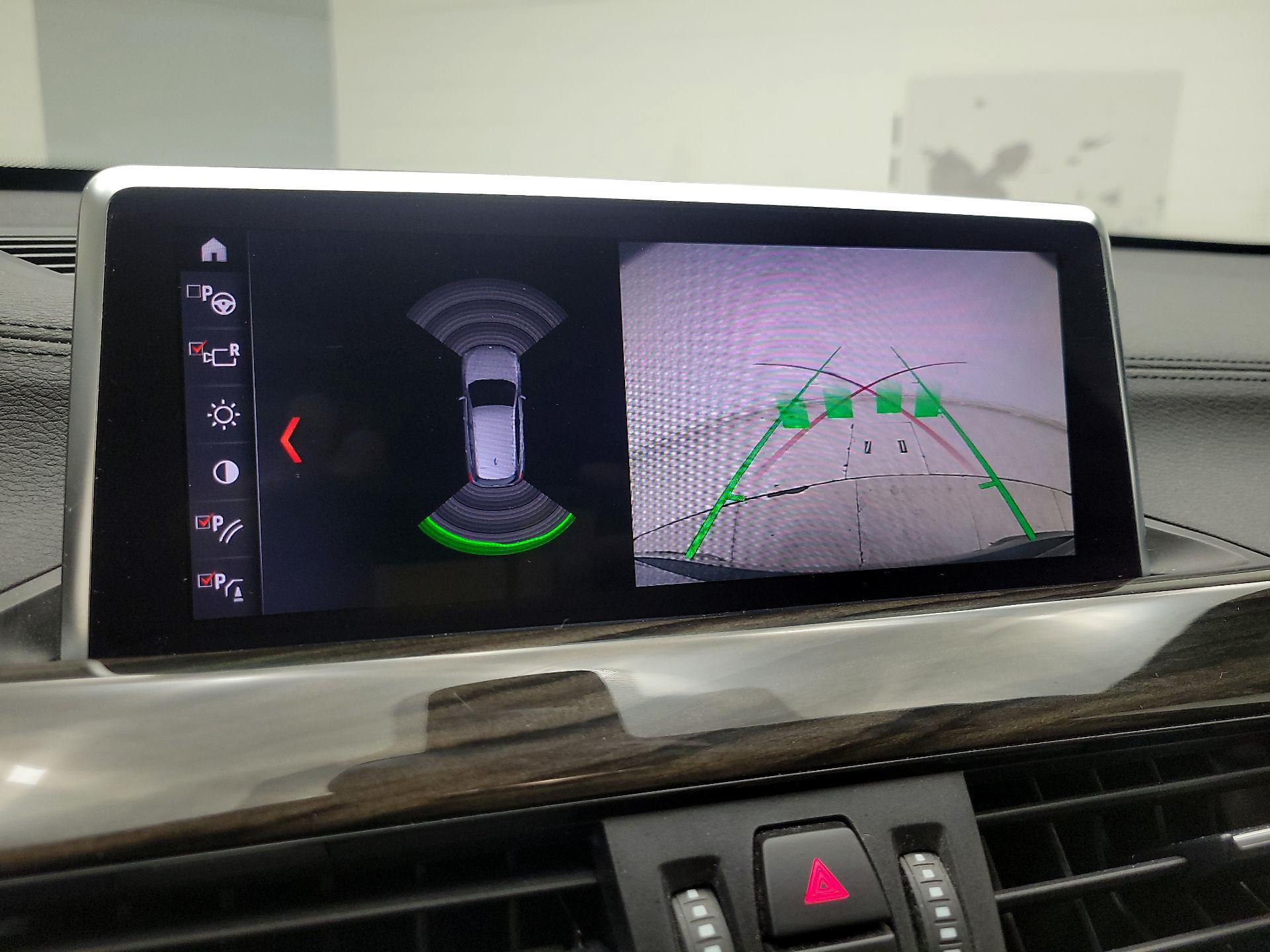 Thumbnail: 2022 BMW X1 - 13