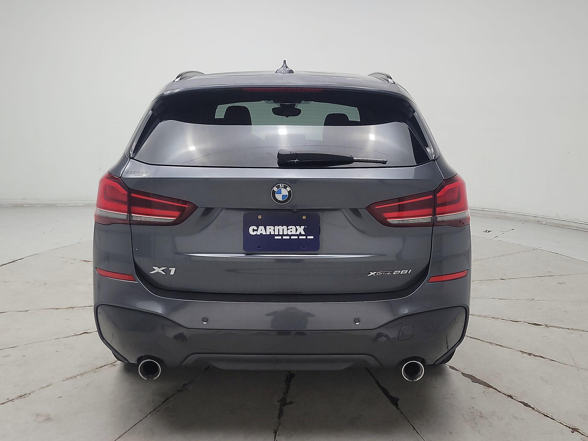 Thumbnail: 2022 BMW X1 - 6