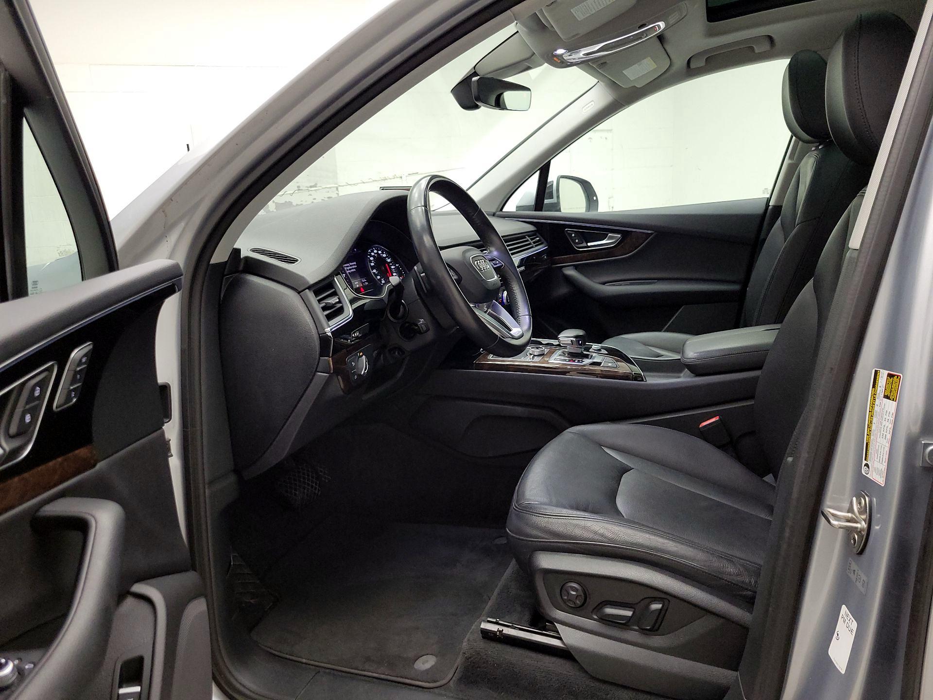 Thumbnail: 2017 Audi Q7 - 9